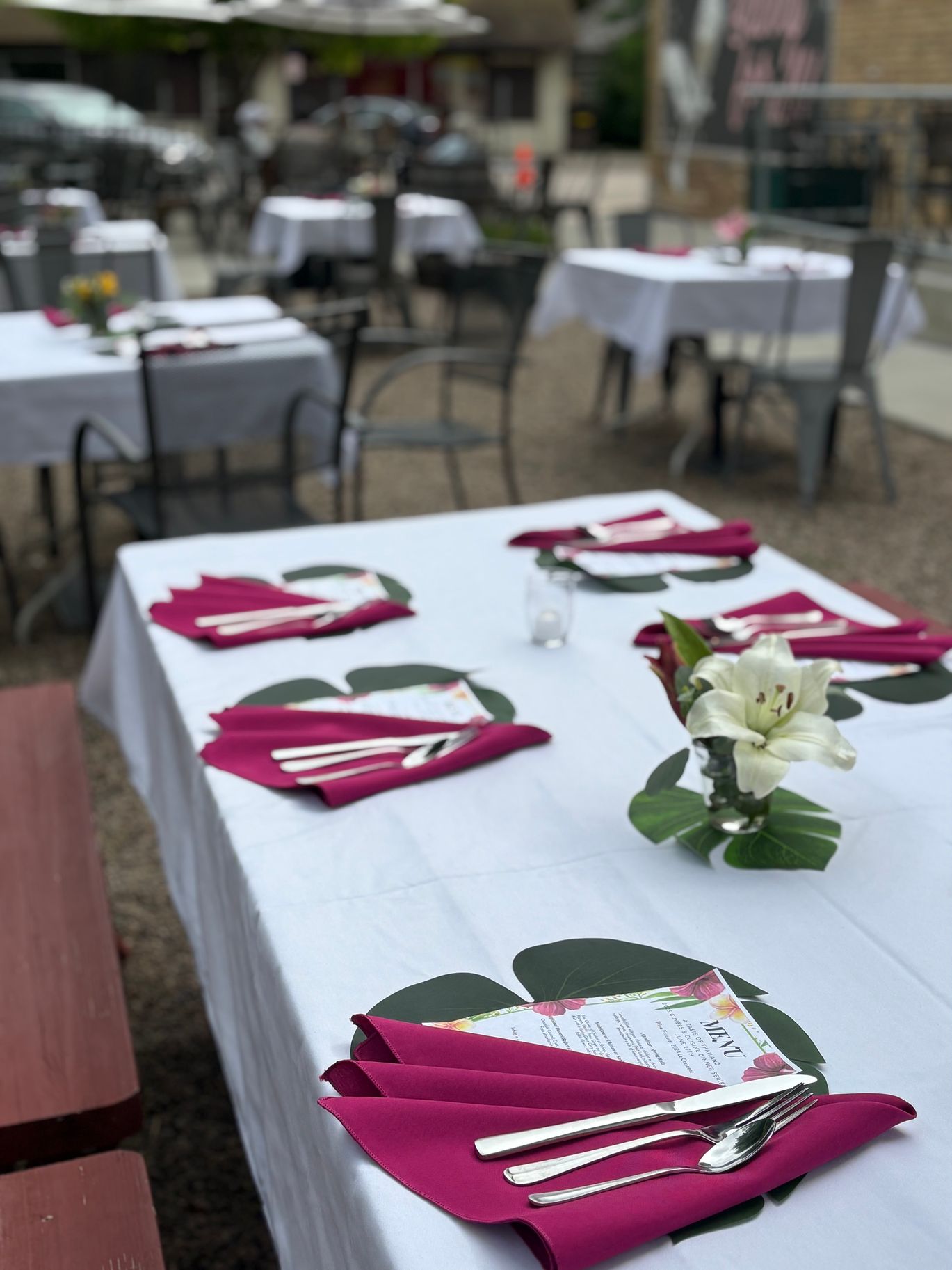 2025-07/pink_napkins_vertical.jpg