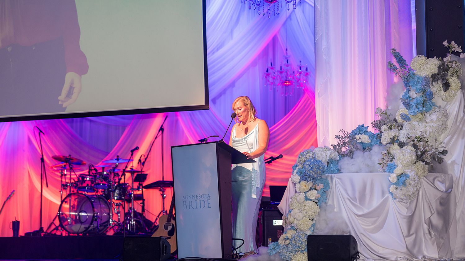 2025-07/mn-bride-best-of-event-photographer-alexandra-robyn-411_0.png