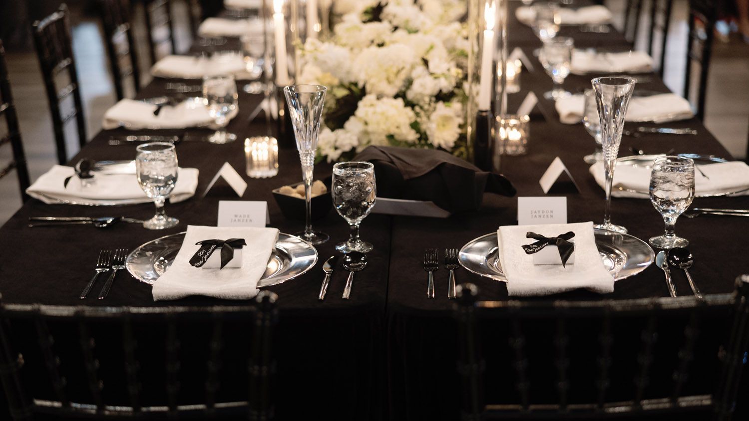 2025-03/ModernWeddingattheLiederkranzandBoulderFlatts-Janzens-GrandIslandWeddingPhotographer-387.jpg