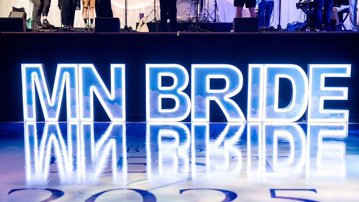 2025-07/mn-bride-best-of-event-photographer-alexandra-robyn-2.jpg