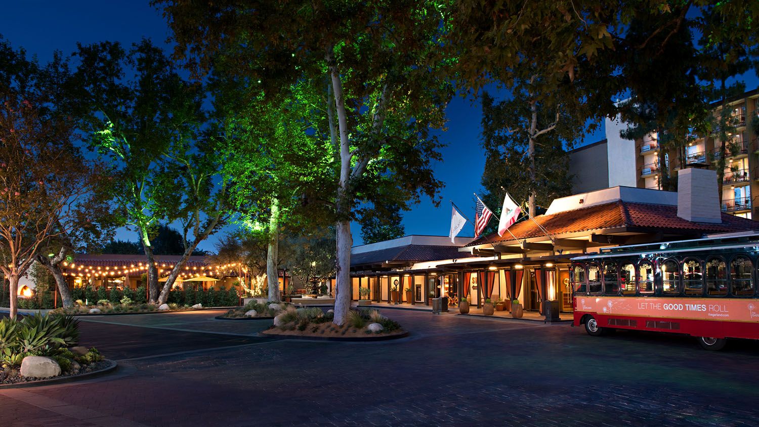 2026-03/06 - Hotel Exterior 03AUG15.jpg
