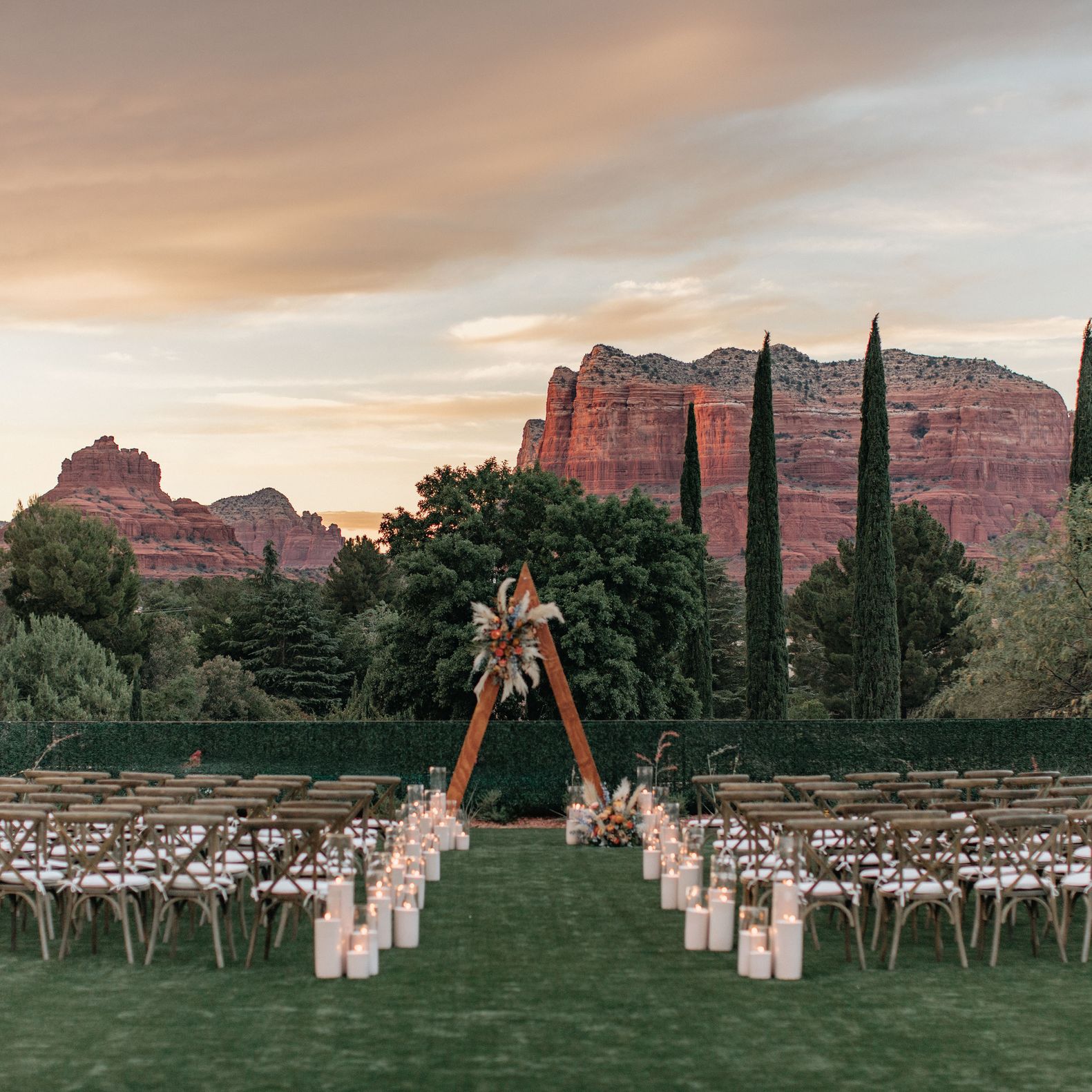 SDXSE Wedding Sanctuary at Bell Rock in Arizona ceremony backdrop
