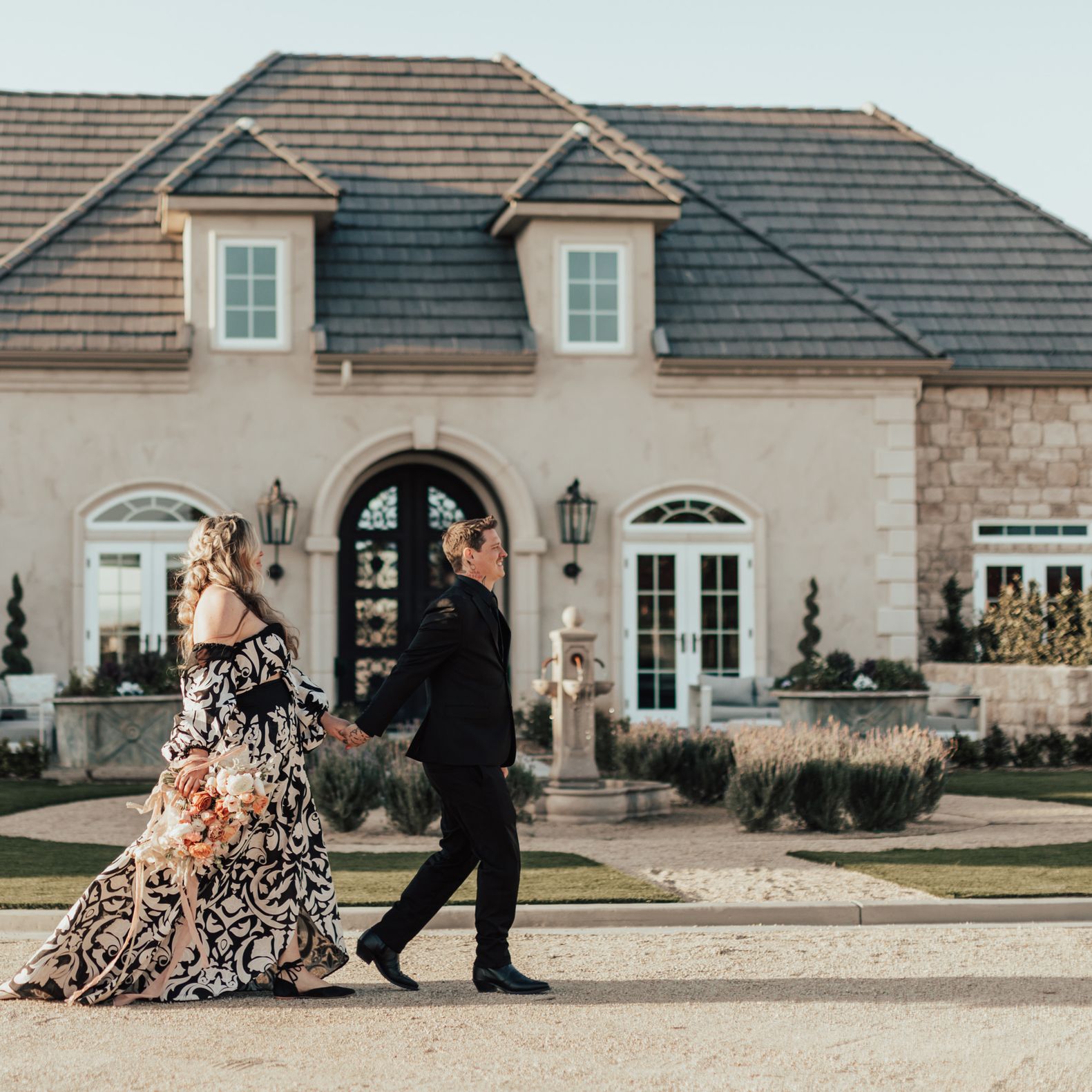 field/sandbox_californiaweddingday_com_239elwb01_blackmesh_com/2022/image/BrogenJessupPhotography-1093.jpg