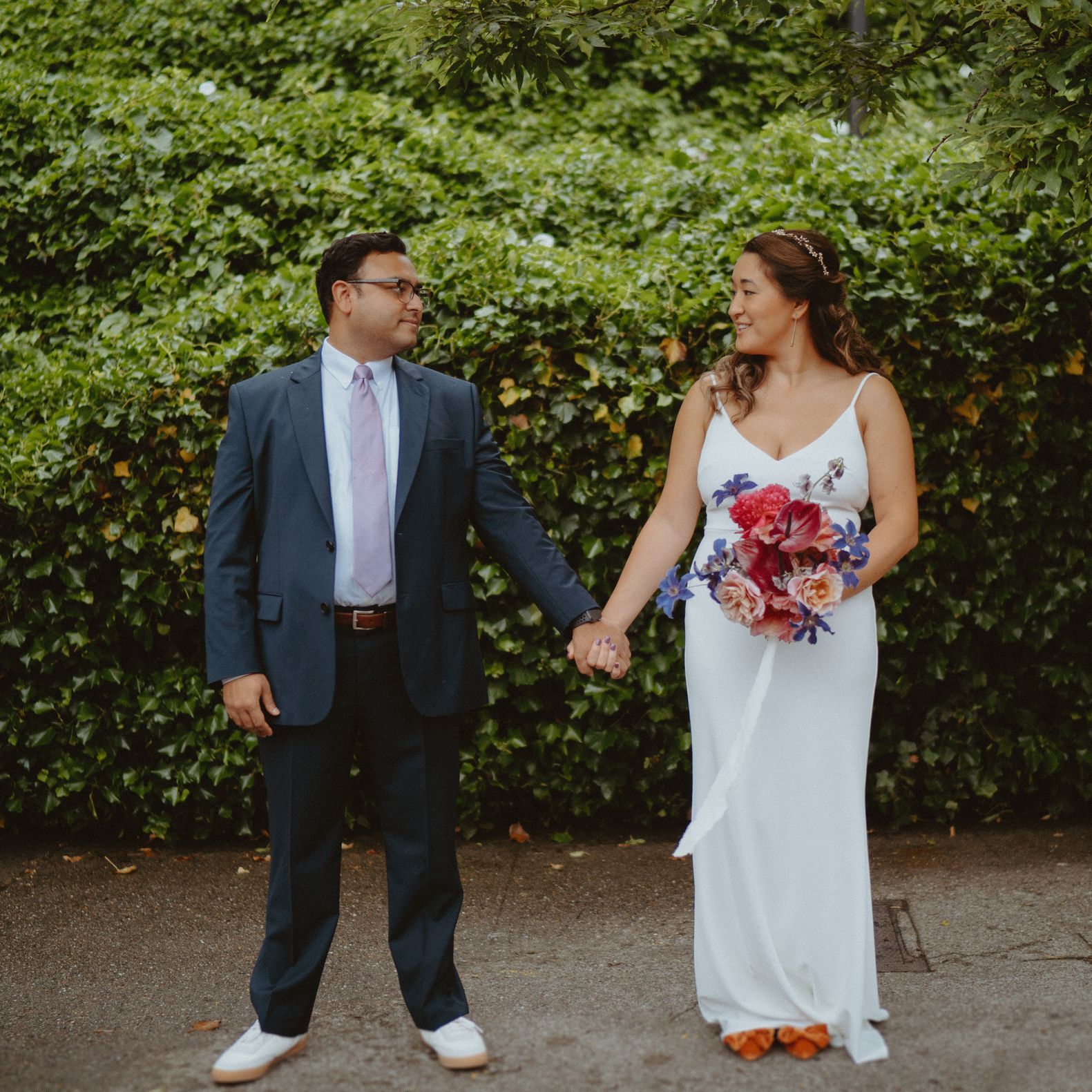 field/seattlebridemag_com_239elwb01_blackmesh_com/2022/image/WOVEN LEGACIES-04037.jpg