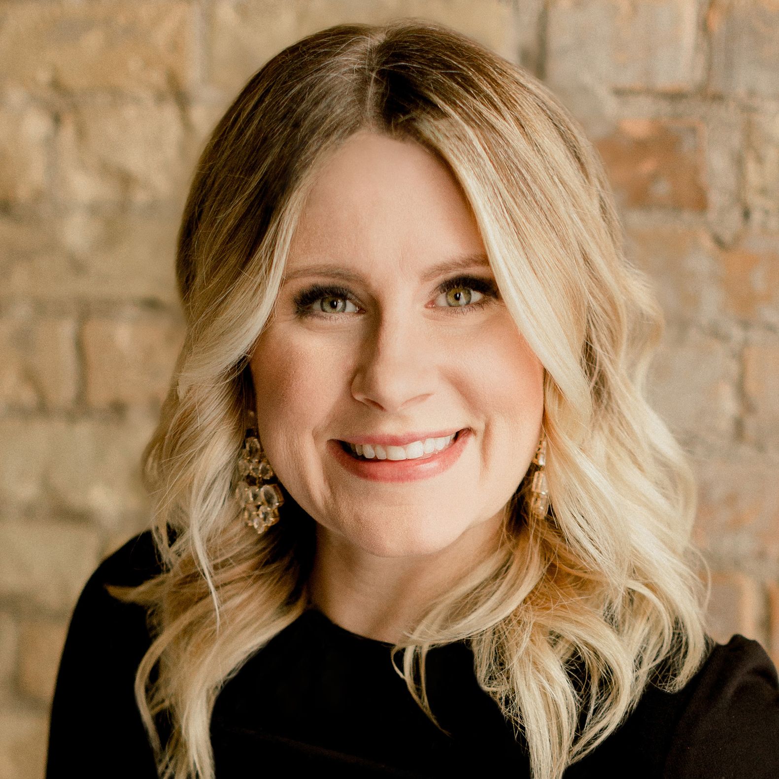 Minnesota Bride Owner Sonja Babich 2_1.jpg