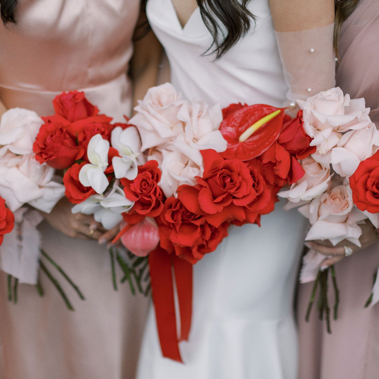 Bright and Modern Wedding at Hangar 21