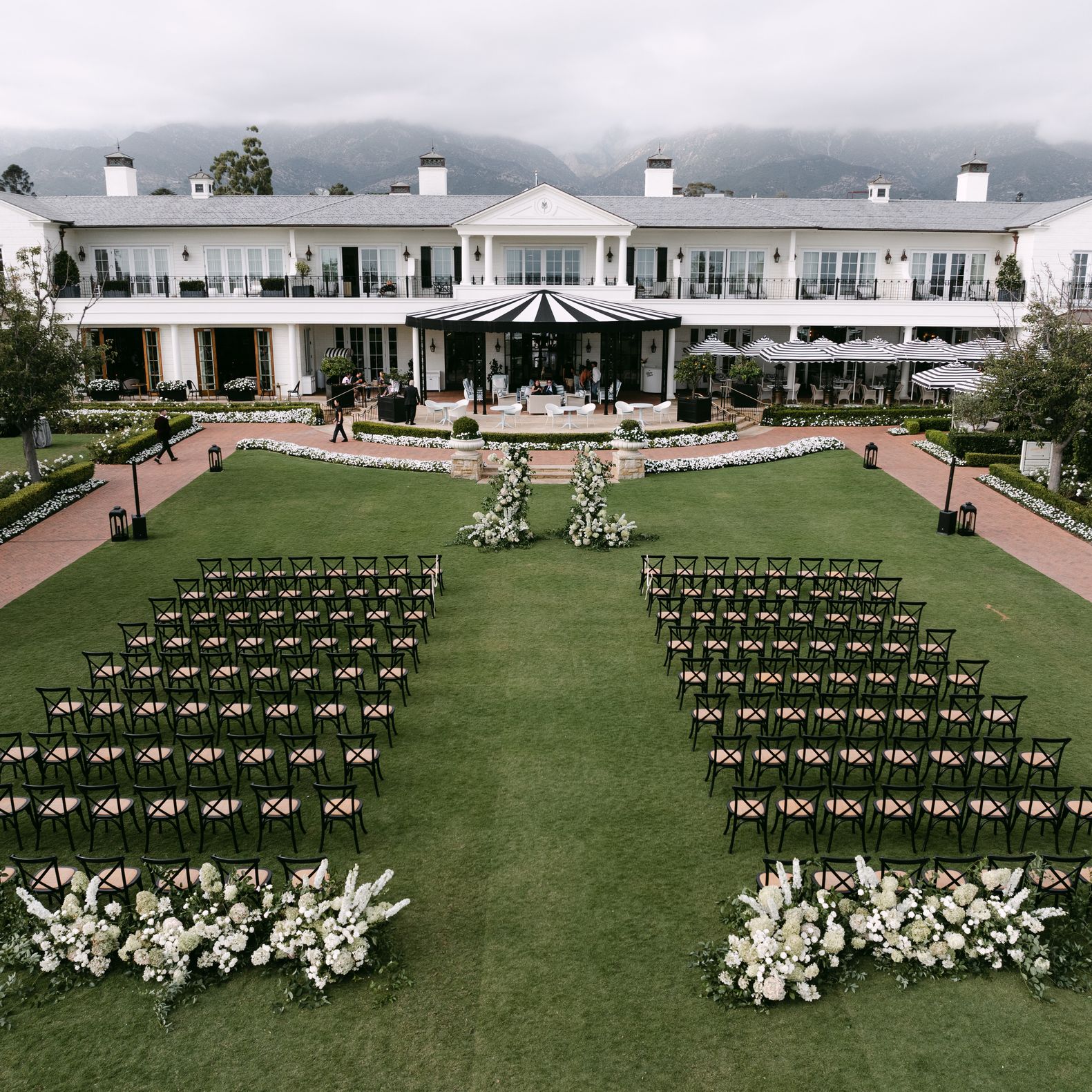 Black, white and green elegance in September wedding at Rosewood Miramar Beach