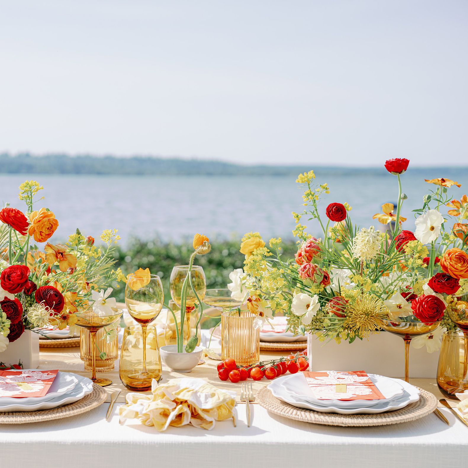 Table-JT302106.jpg