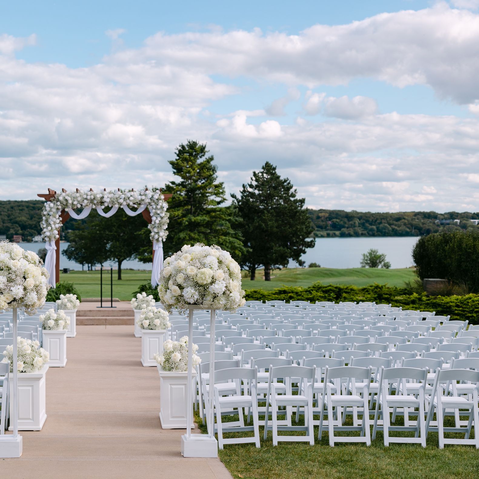 lakegenevaweddingphotographygenevanational-2-4 (1).jpg
