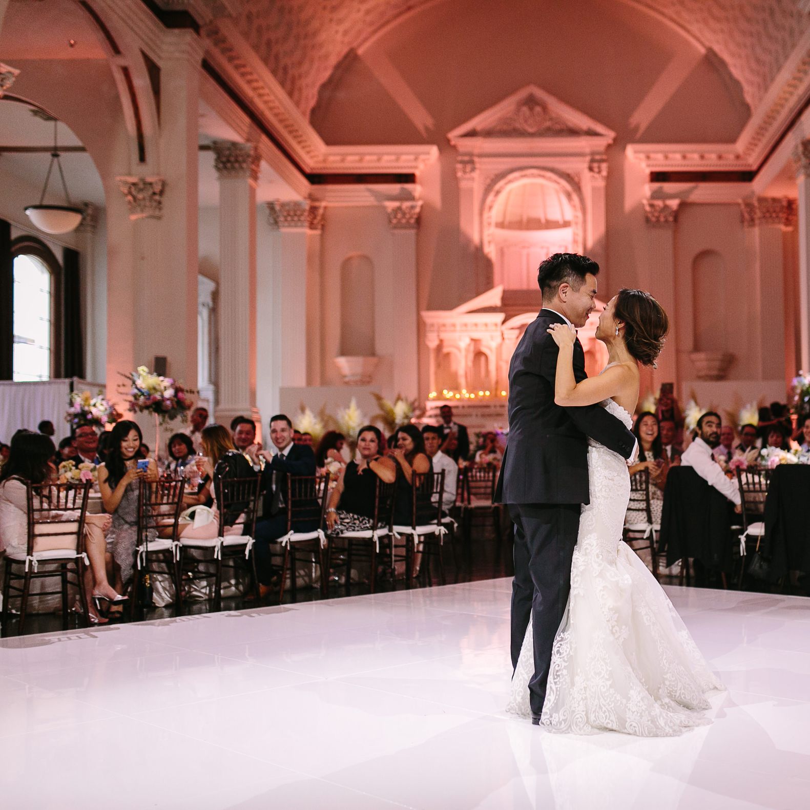 field/sandbox_californiaweddingday_com_239elwb01_blackmesh_com/2018/image/Blush_Wedding_Vibiana_BrianLeahyPhoto_42.jpg