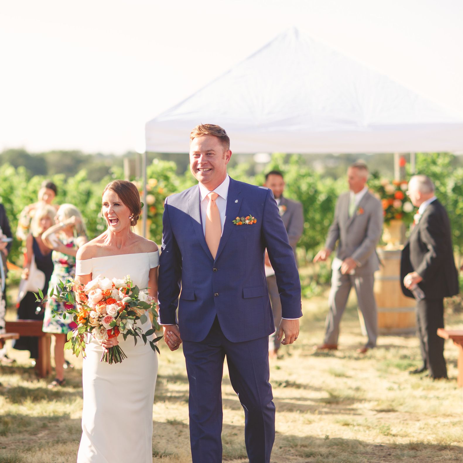 field/seattlebridemag_com_239elwb01_blackmesh_com/2018/image/20180714-206c.jpg