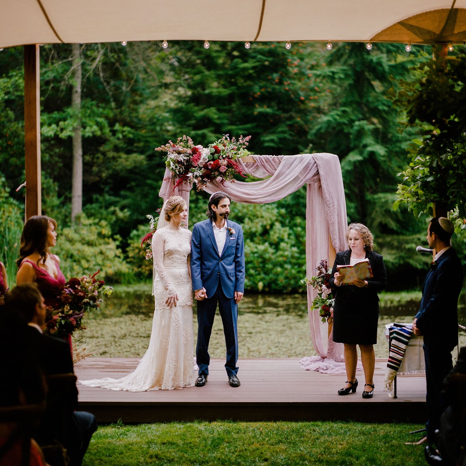 field/seattlebridemag_com_239elwb01_blackmesh_com/2019/image/ashjar_ed_alante_030_113093020007.jpg