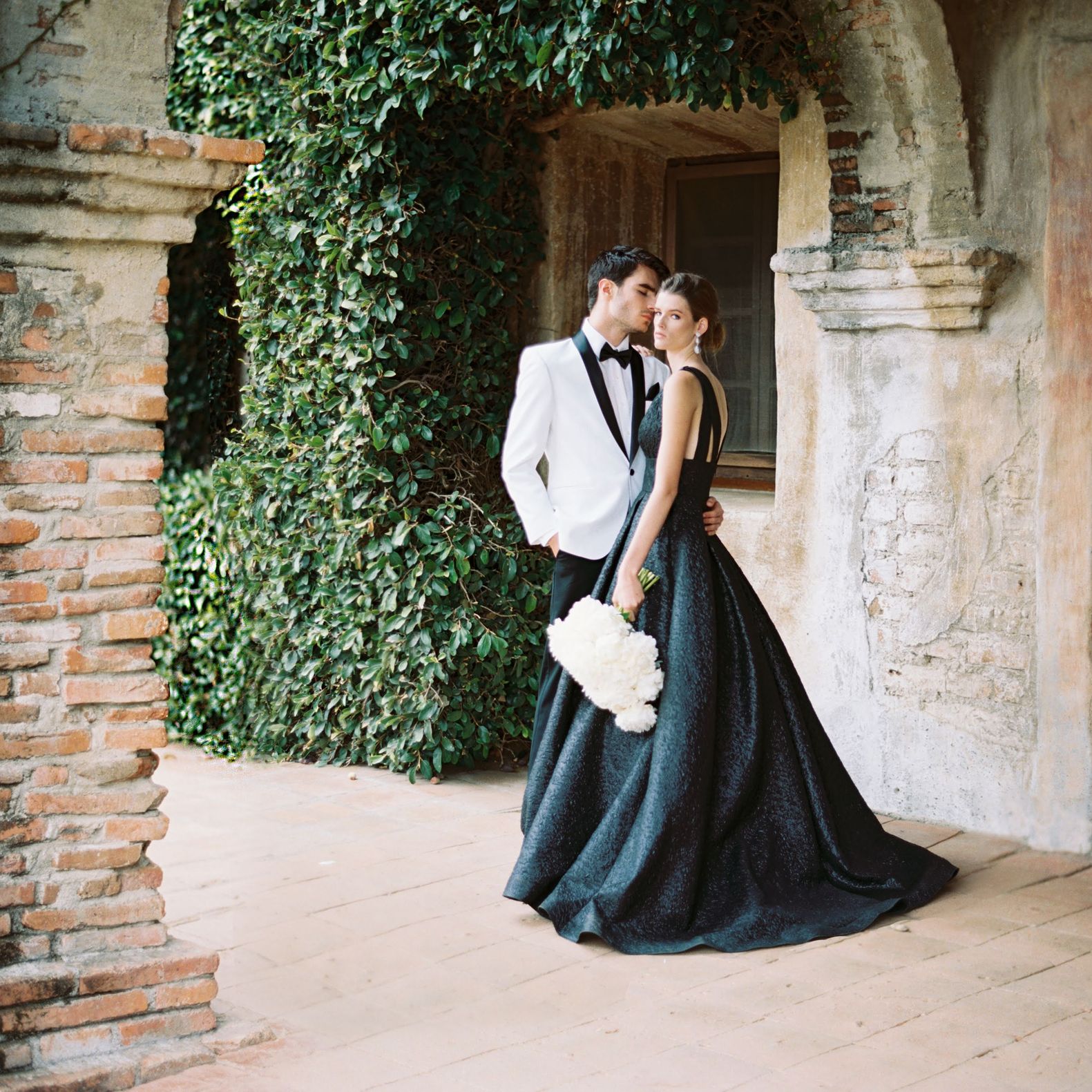 field/sandbox_californiaweddingday_com_239elwb01_blackmesh_com/2019/image/Silvius-James-Photo-San-Juan-Shoot-117.jpg