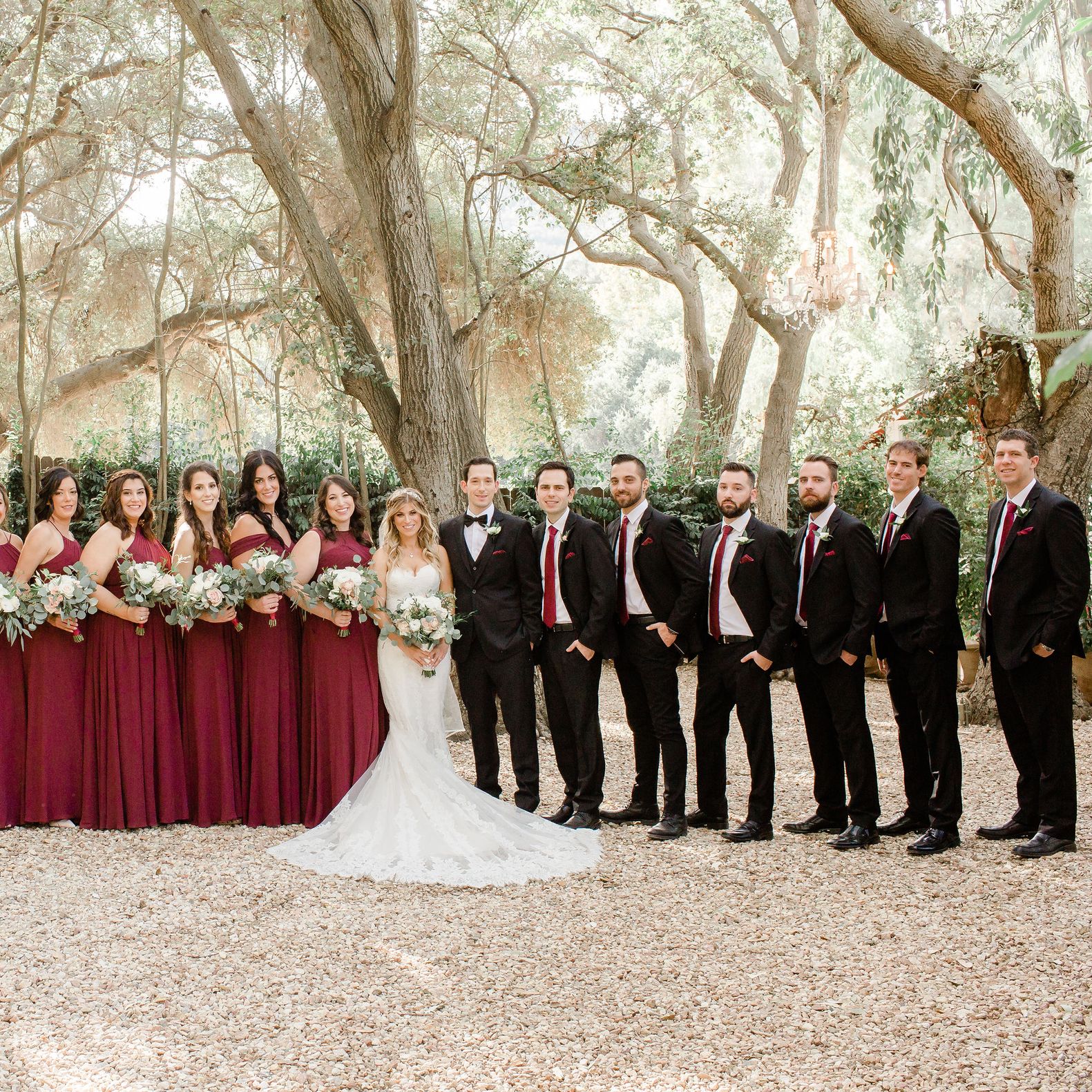 field/sandbox_californiaweddingday_com_239elwb01_blackmesh_com/2019/image/SammieandJosh_WeddingParty-3.jpg