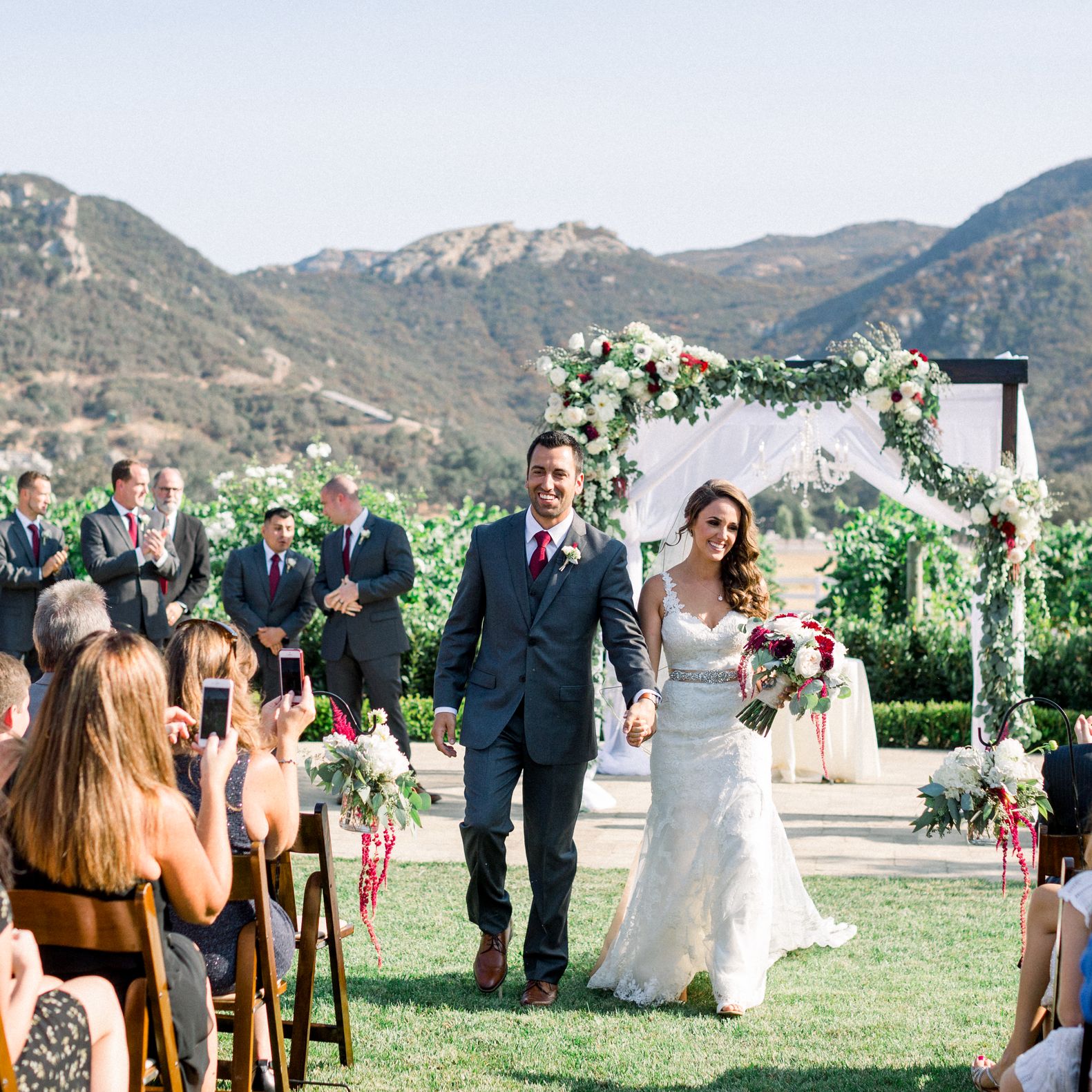 field/sandbox_californiaweddingday_com_239elwb01_blackmesh_com/2019/image/TMP_Aly+Charles_Epona568.jpg