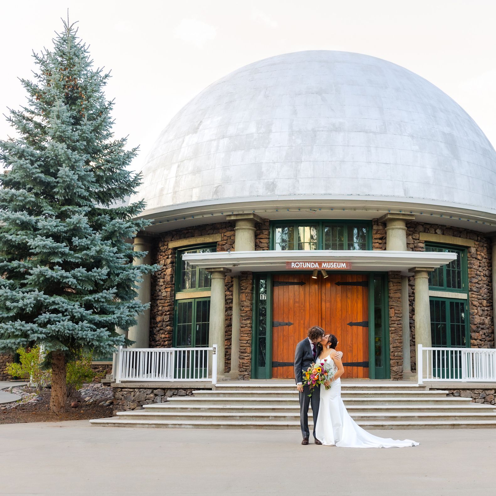 2025-10/Saaty Photography - Yisha and Ben - Lowell Observatory Flagstaff Wedding -390_0.jpg
