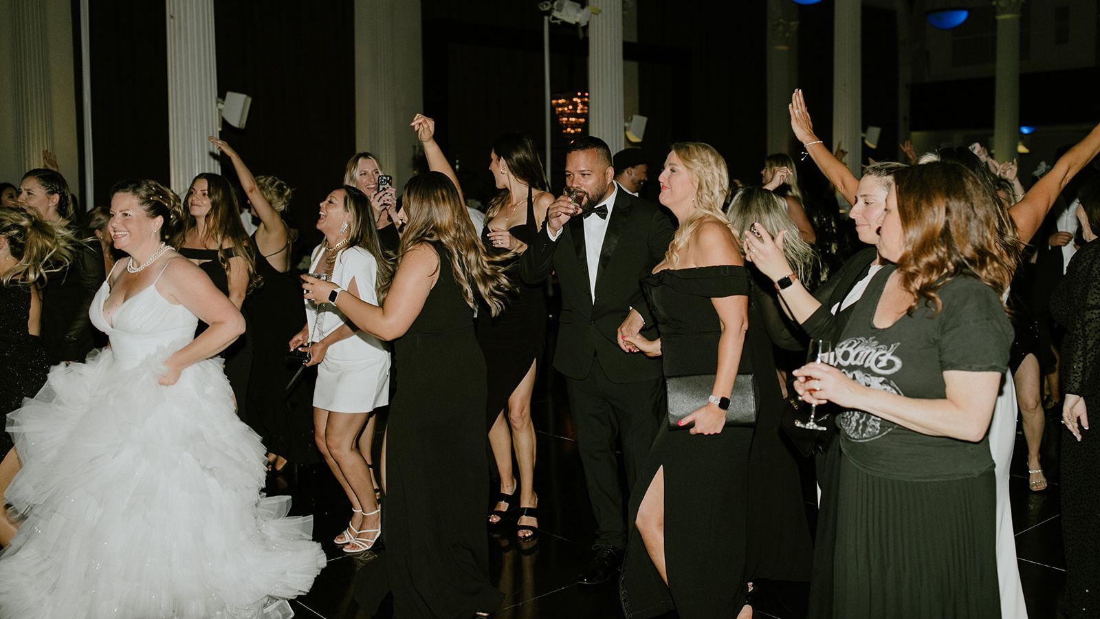2023-05/Dance.jpg