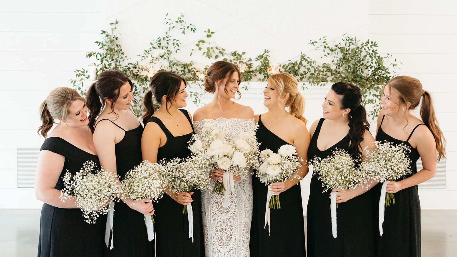 2023-12/hutton-house-mn-wedding-photographer-367_websize.jpg