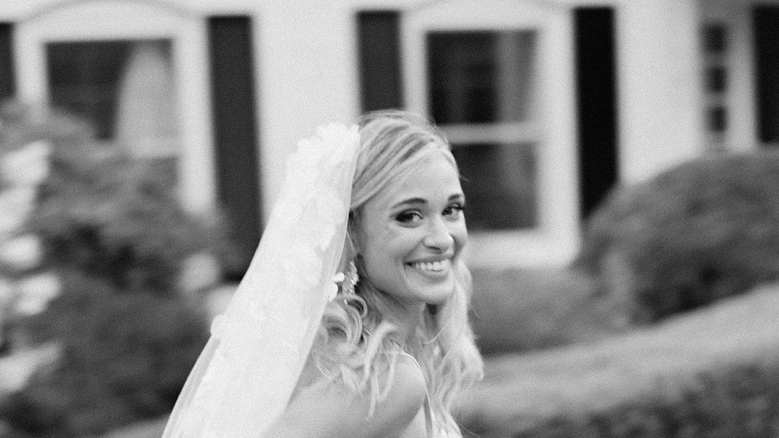2024-11/fox-hollow-farms-wedding-photographer-jacqueline-benet_0101.jpg