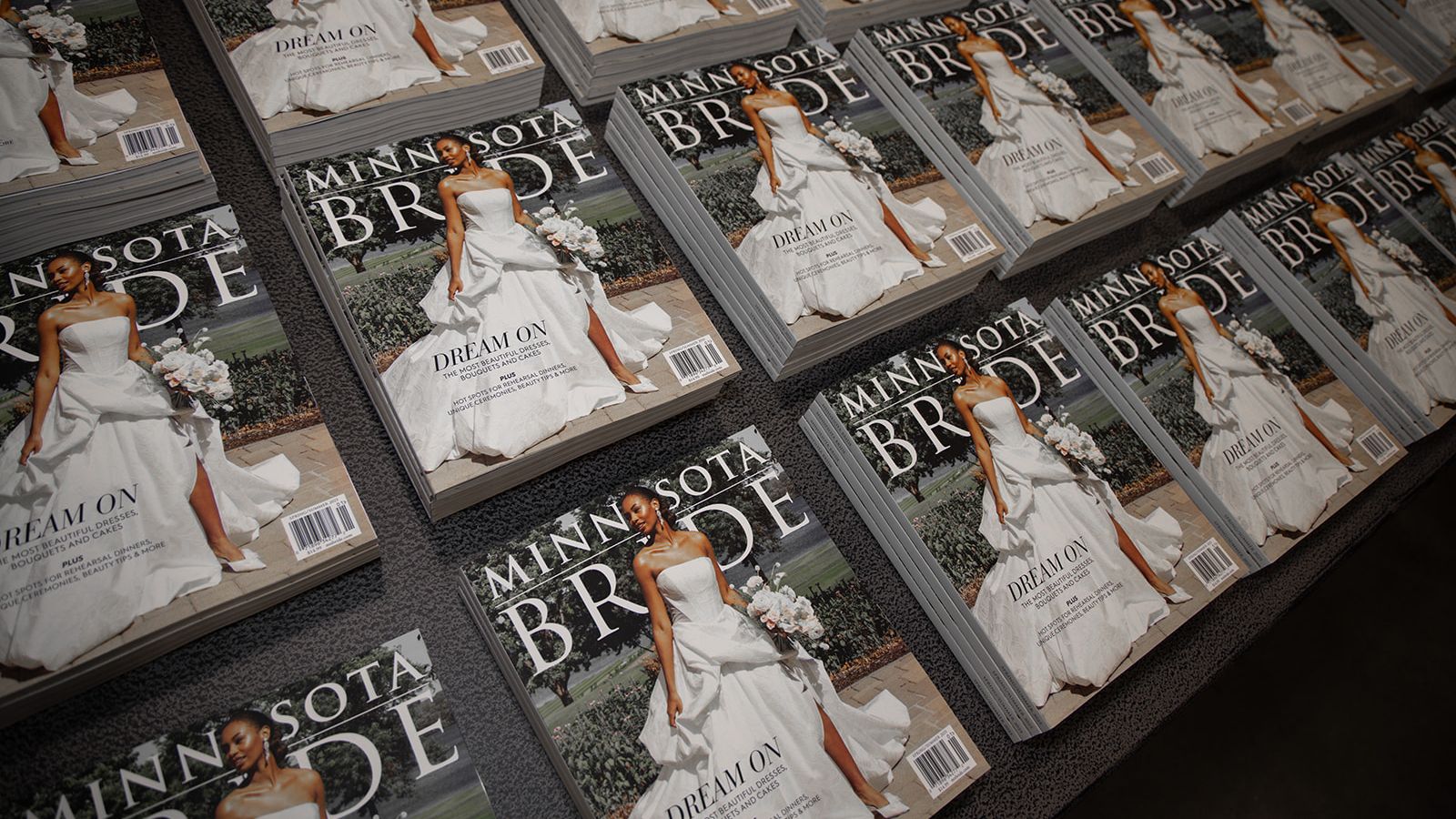 2025-02/MN Wedding Show - Dan Riggs Summit Hill Studios2SH_0138.jpg