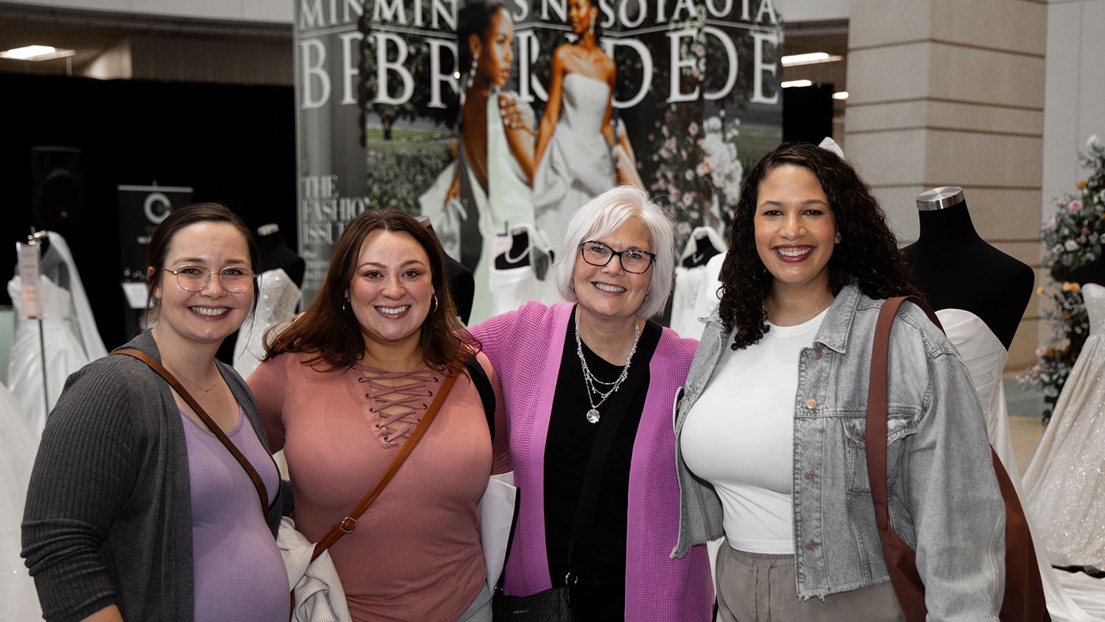 2025-02/MN Wedding Show - Dan Riggs Summit Hill Studios2SH_0047.jpg
