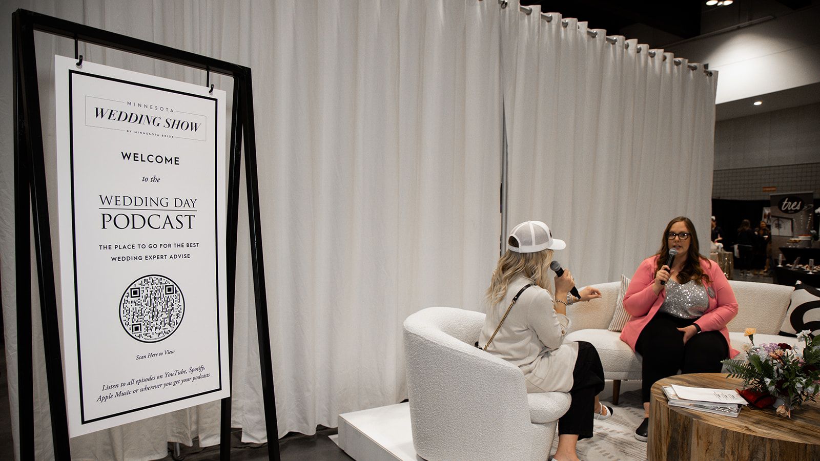 2025-02/MN Wedding Show - Dan Riggs Summit Hill Studios2SH_0189.jpg