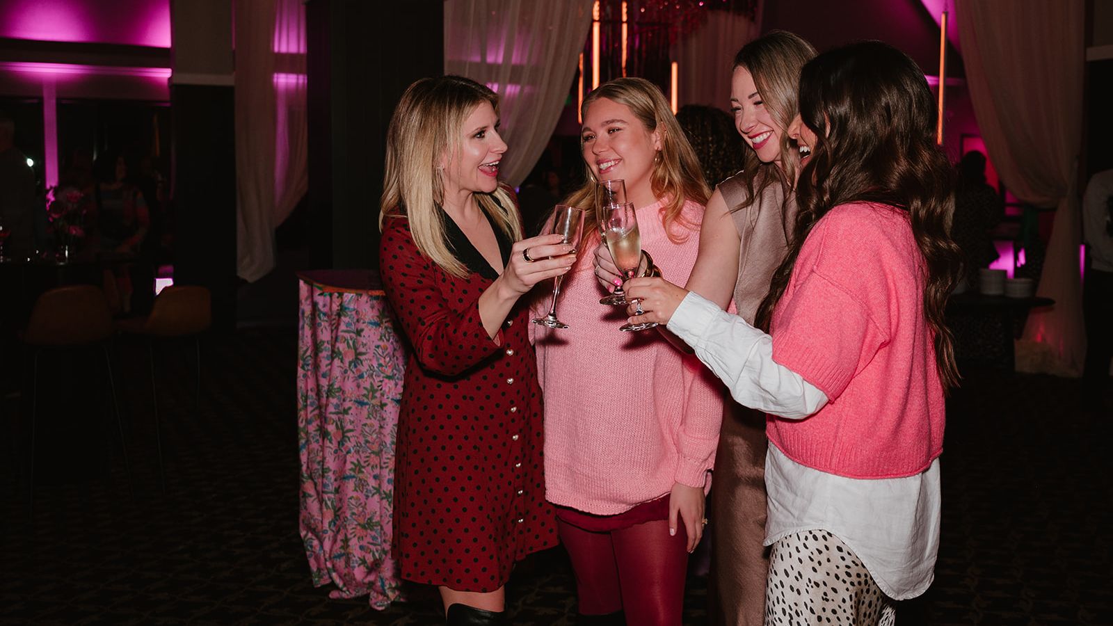 2026-02/Taryn Nancy Photography Oregon Wedding Day The Foundry Lake Oswego -3.jpg