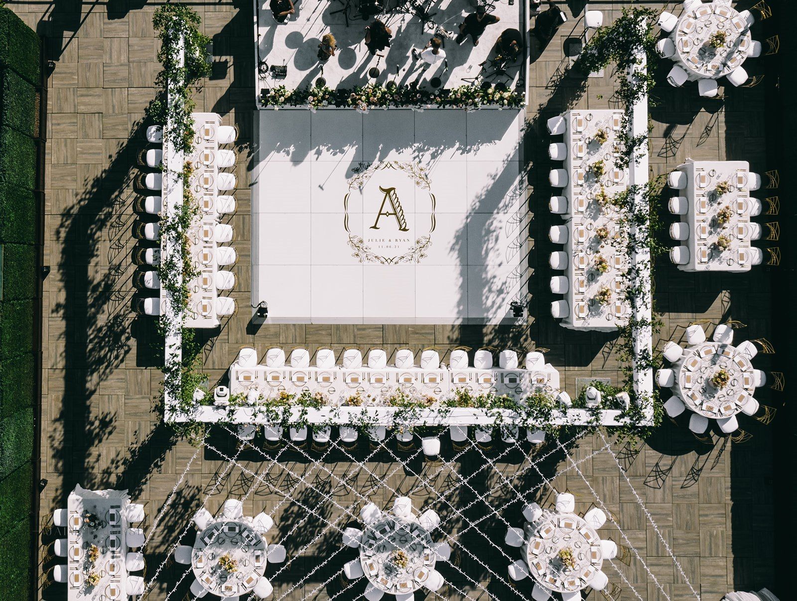 2023-06/JaimeeMorse-JulieRyan-WEDDING-drone-1 (1).jpg