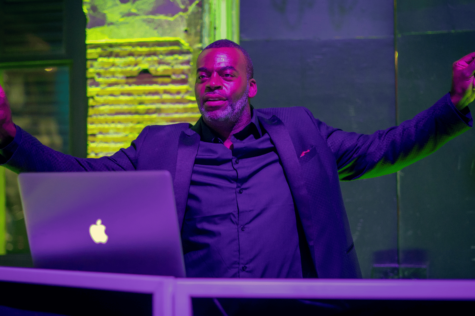 2025-05/DJ Omaur Bliss Aria (1) (2).png