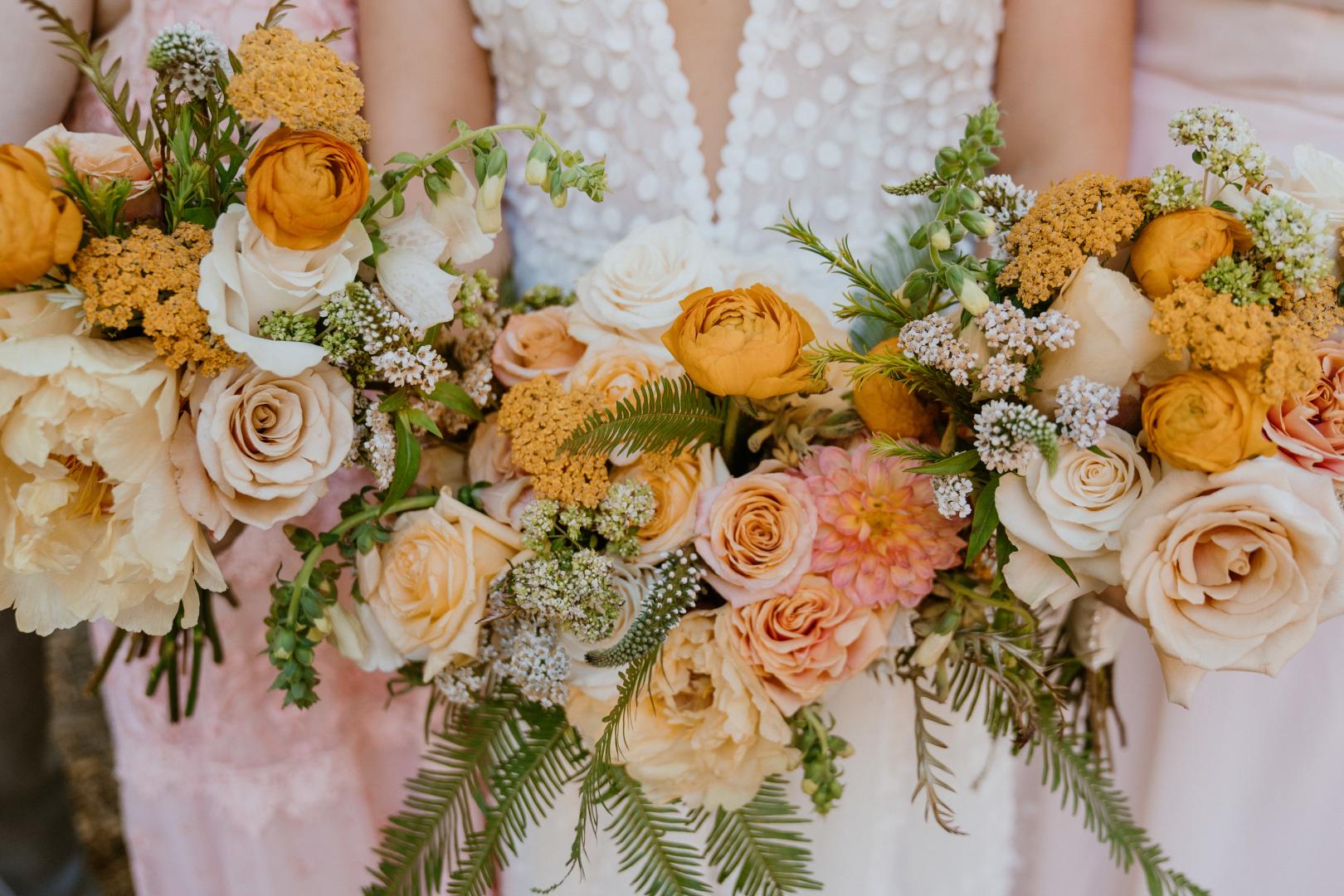 JOHANNAANDRYAN-oregonwedding-nordicnorthwest-weddinngparty-madelinerosephotographyco-39.jpg