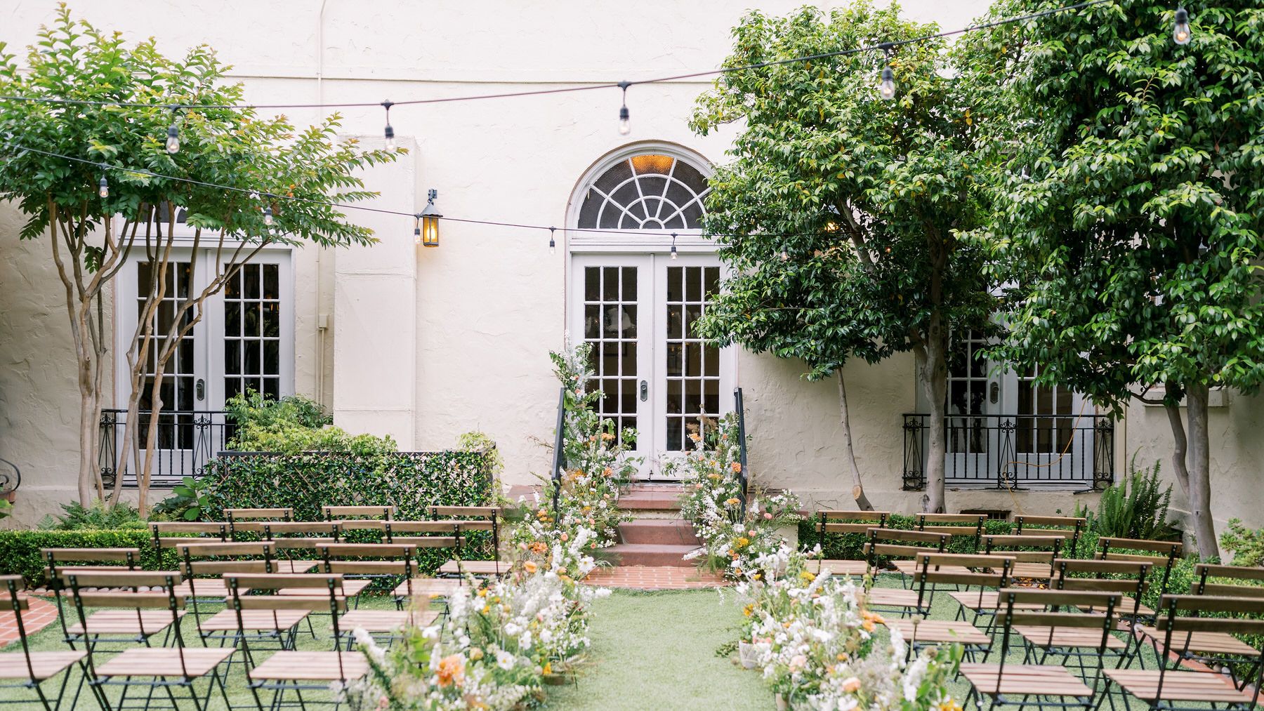 2024-11/EbellSantaAna_weddingphotographer_CatherineChuangPhoto-1291.jpg