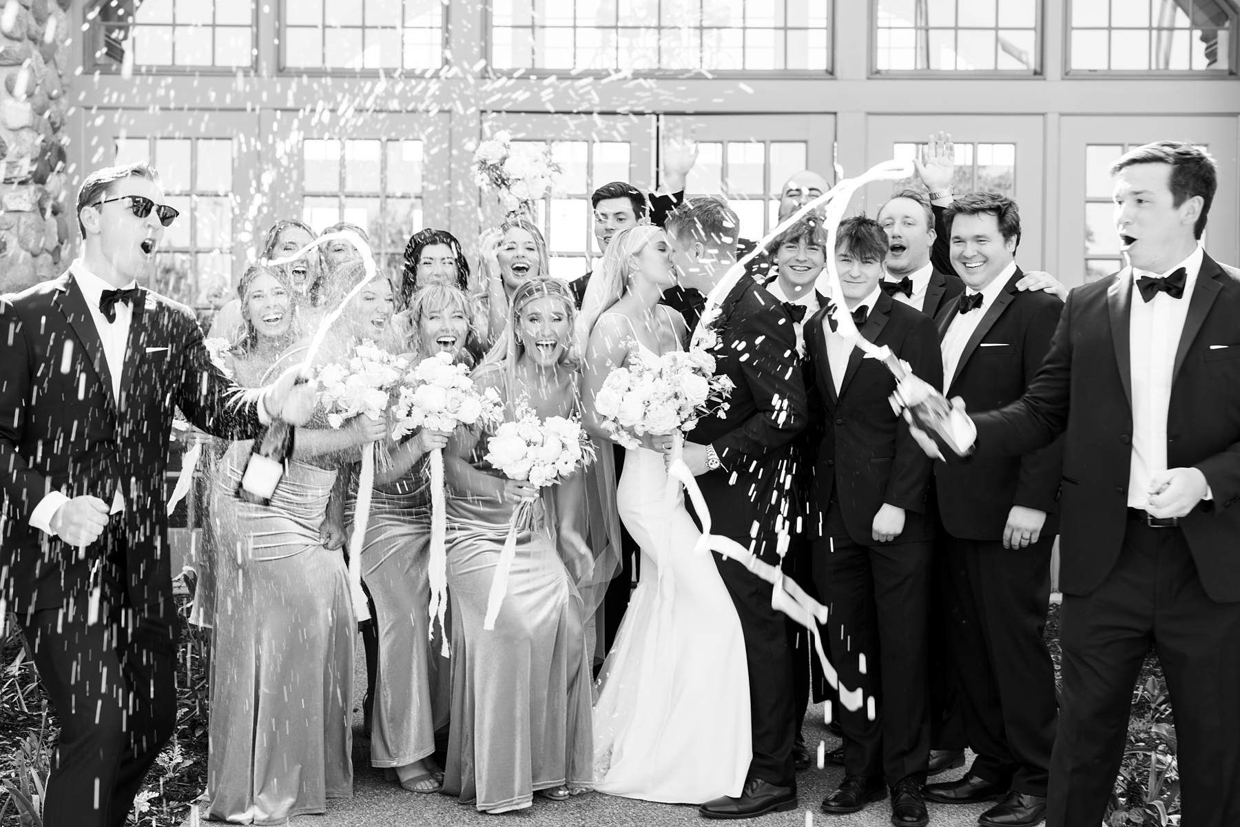 2024-09/interlachen-country-club-wedding-mn-venues-alexandra-robyn-photo_0005.jpg
