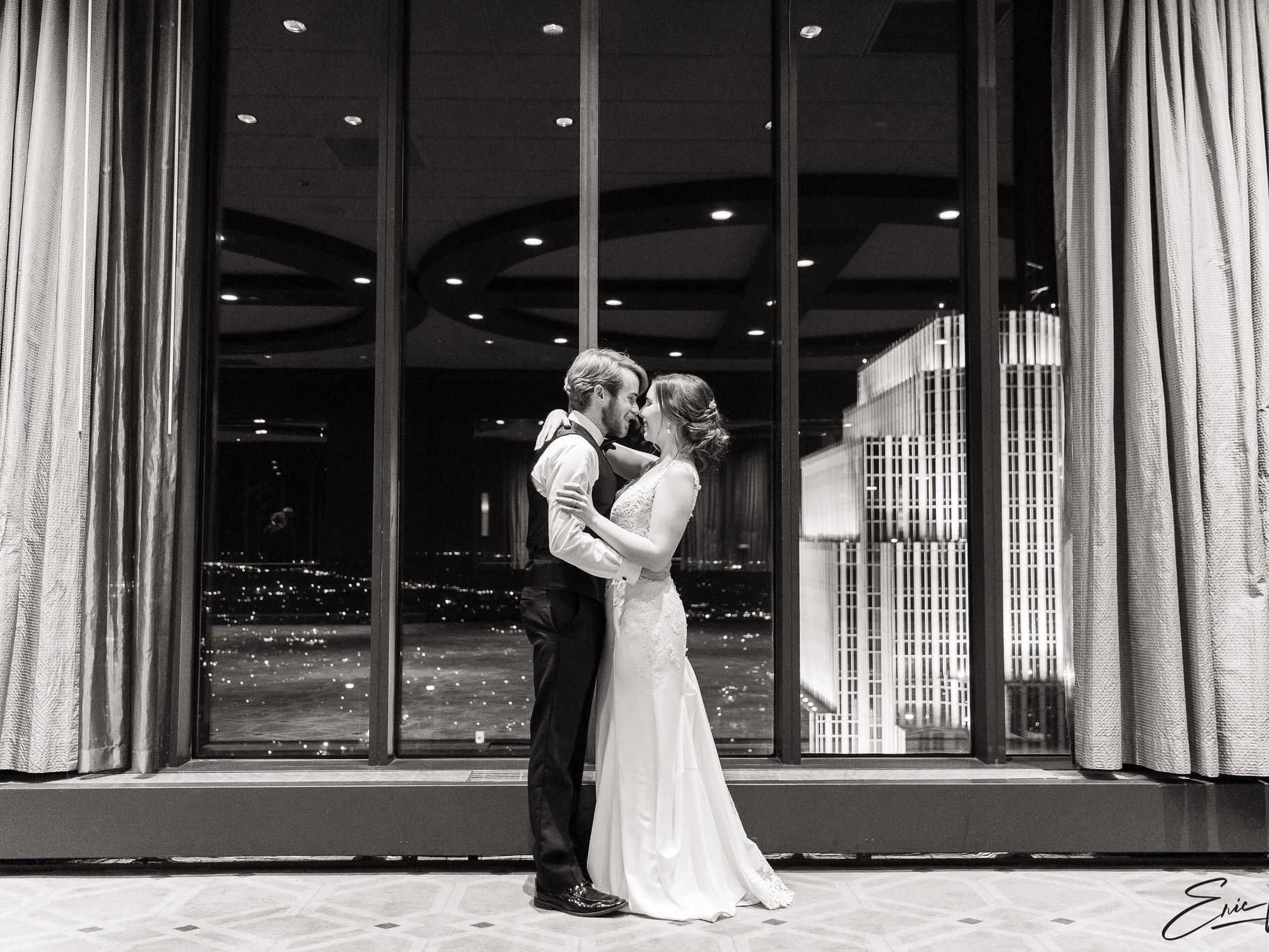 2024-12/EricVestPhotography-Haley&Dave'sWedding-352.jpg