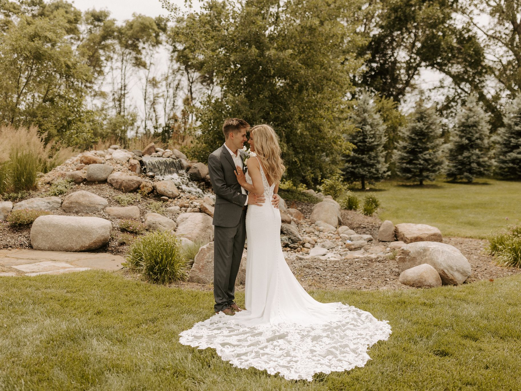 2025-11/Brooklyn & Tyler - Wedding - Bride & Groom Portraits-88.jpg