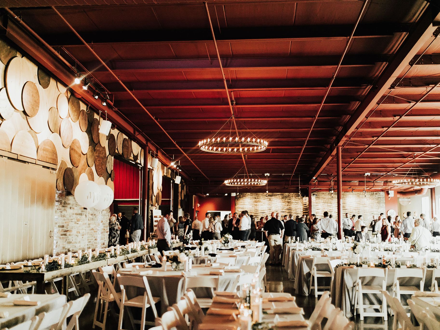 2026-03/BeckyandLukeWedding2018Reception(35of142).jpg