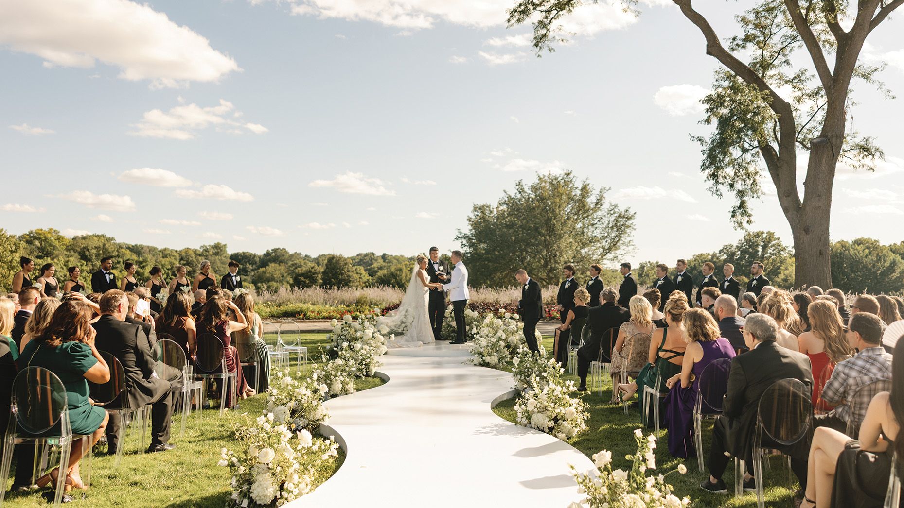 2026-06/TheKlamms-HappyHollowWeddingPhootgraphy-OmahaPhotographer-454.jpg