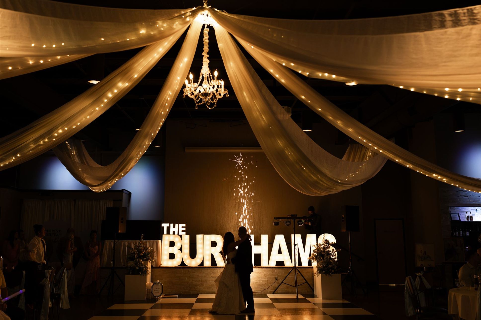2025-11/ANNAMANTINI-WEDDING-THEBURNHAMS-1139_websize.jpg