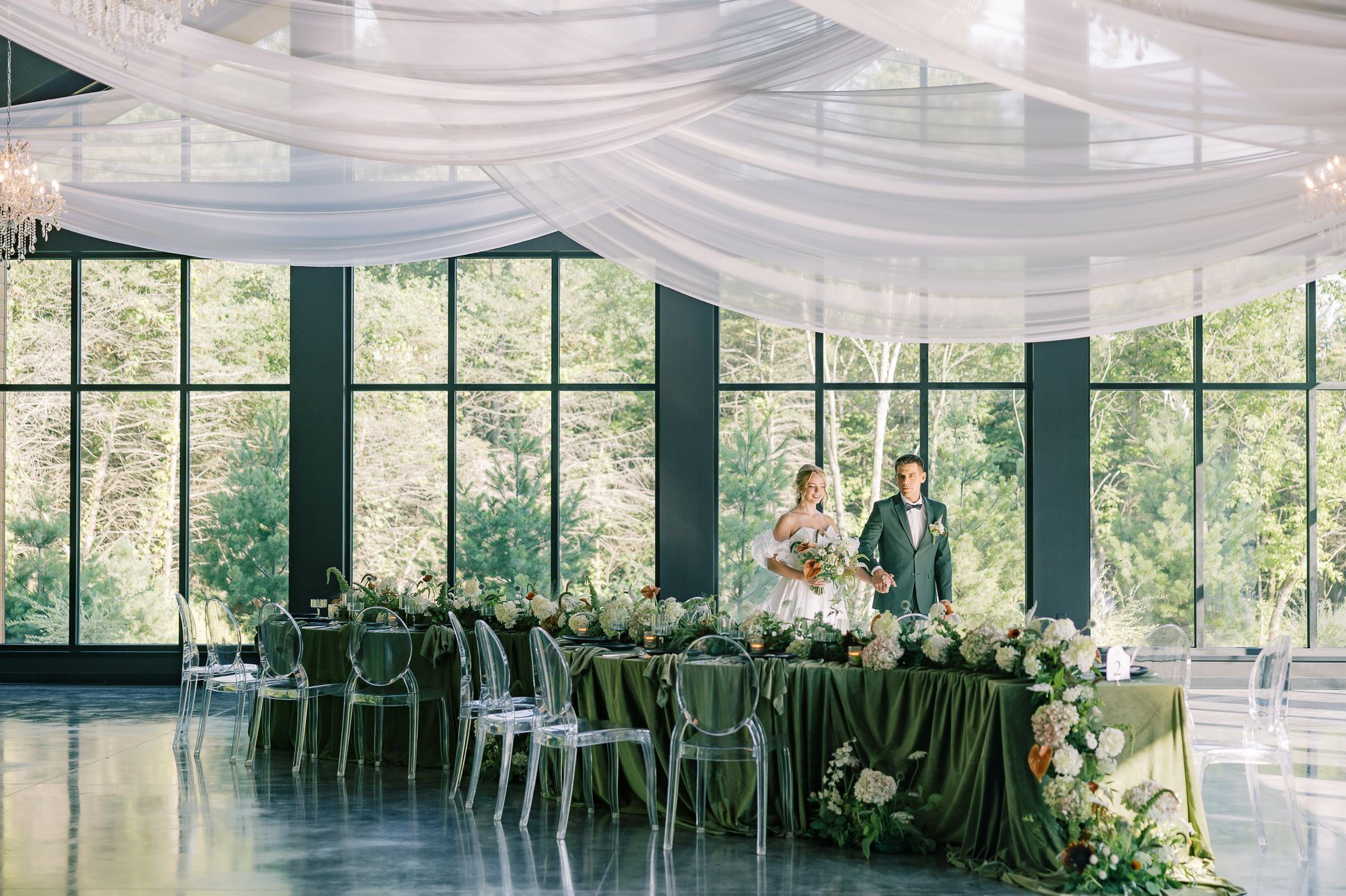 2025-12/Haley-Hundt-Photos-Orange-Door-Weddings-Woods-And-Co-Weddings-And-Events-58.jpg