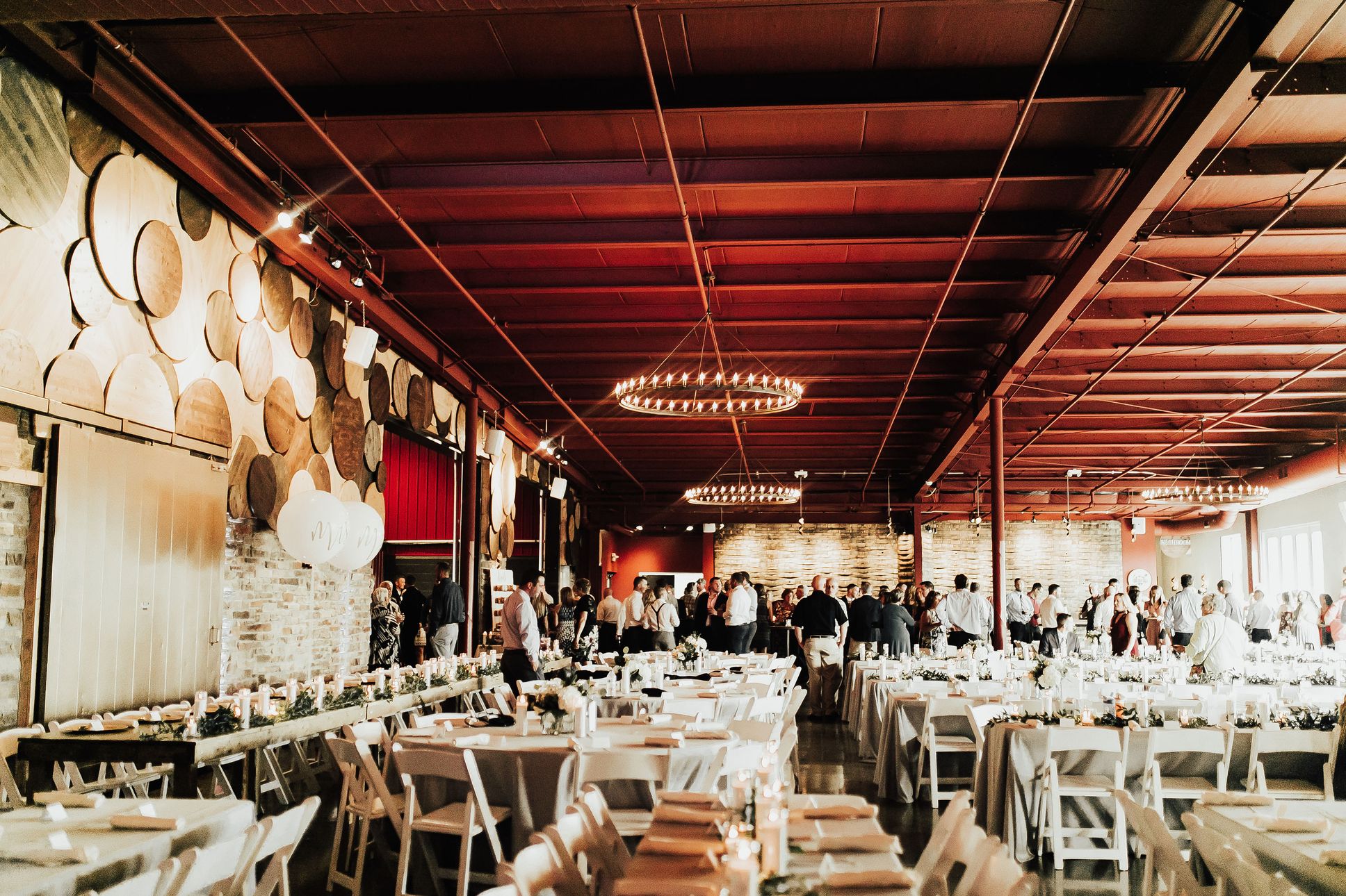 2026-03/BeckyandLukeWedding2018Reception(35of142).jpg
