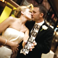 field/sandboxmnbridecom239elwb01blackmeshcom/image/mnbrss08photography4123_1.jpg