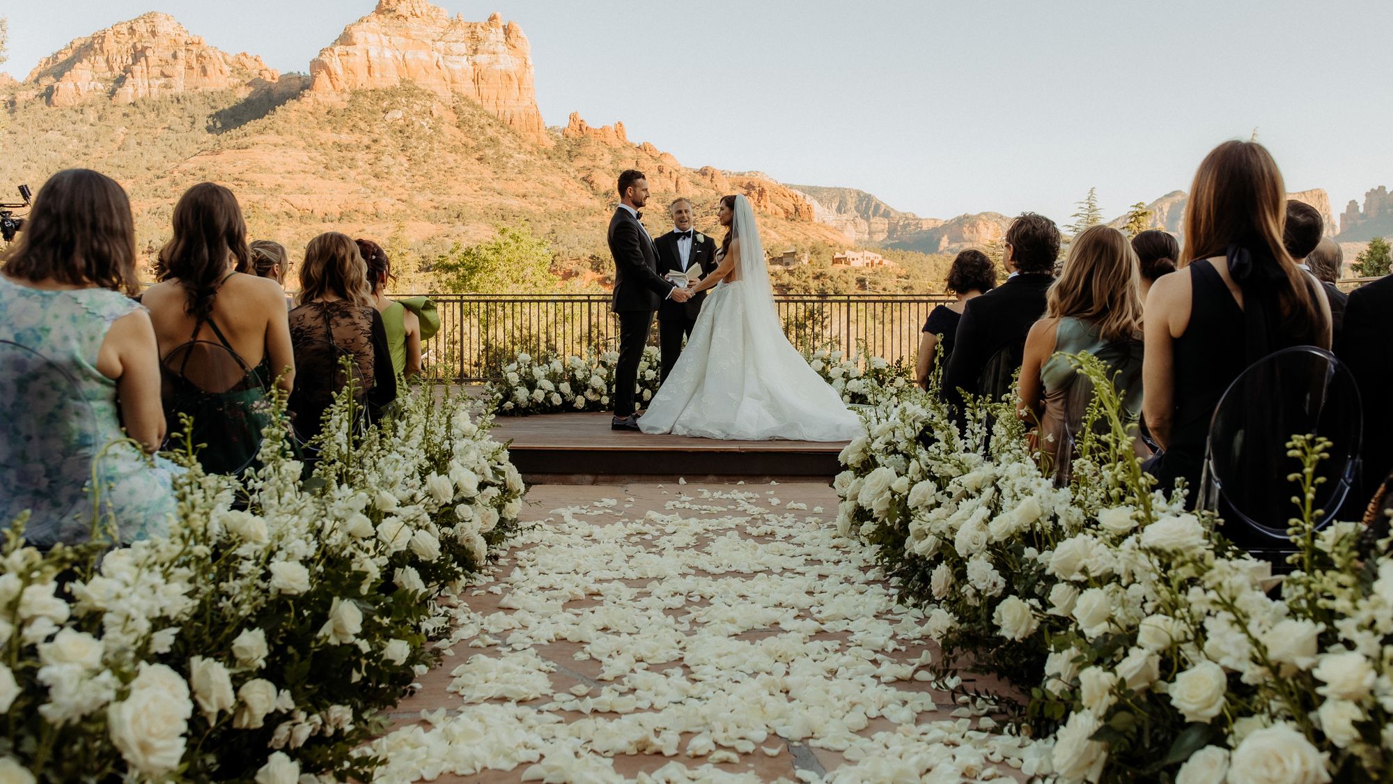 2025-06/Emily+Mike_0751.jpg