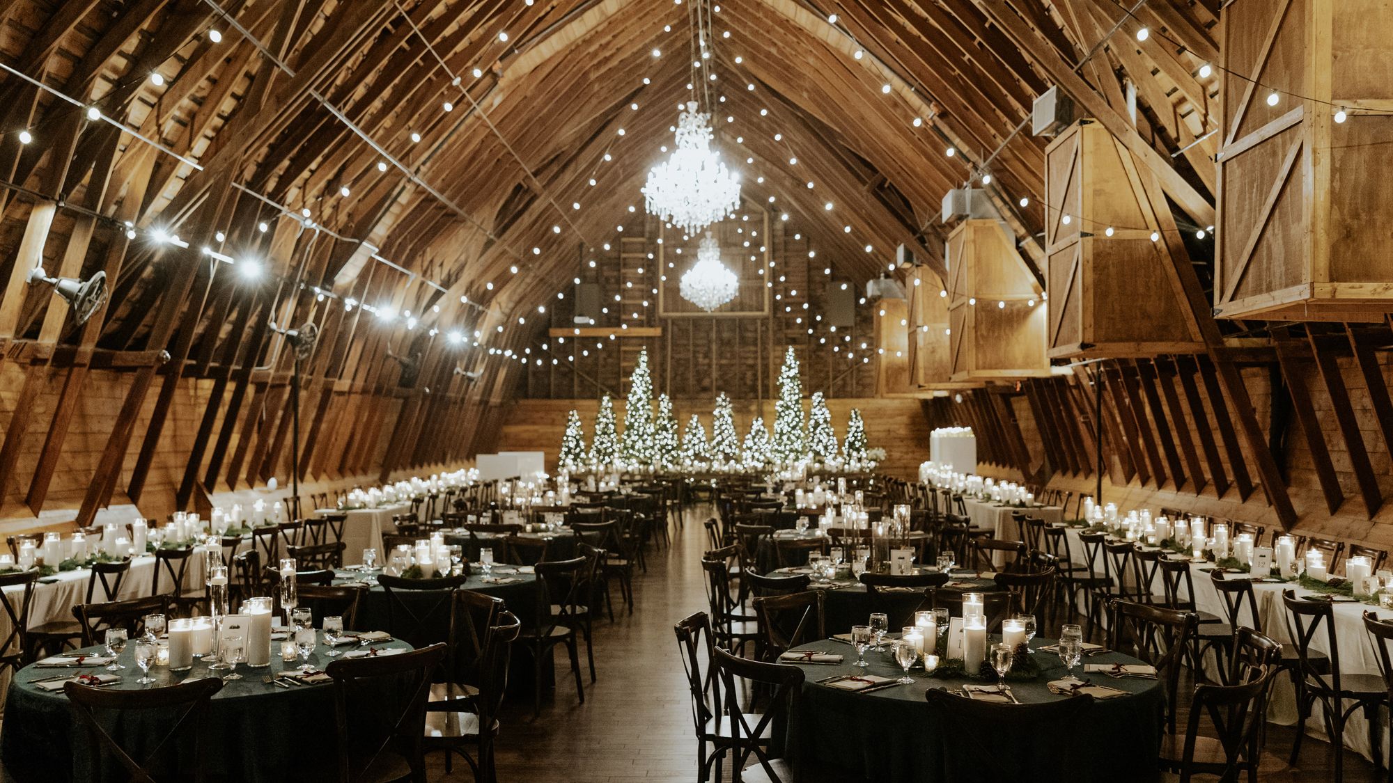 2025-10/TheBarnatBenningtonMagicalWinterWedding-TheTenopirs-TrinJensenPhotography-533.jpg