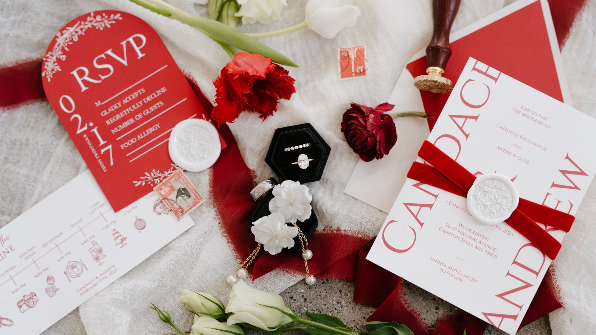 2025-10/modern minnesota wedding with red florals-33.jpg