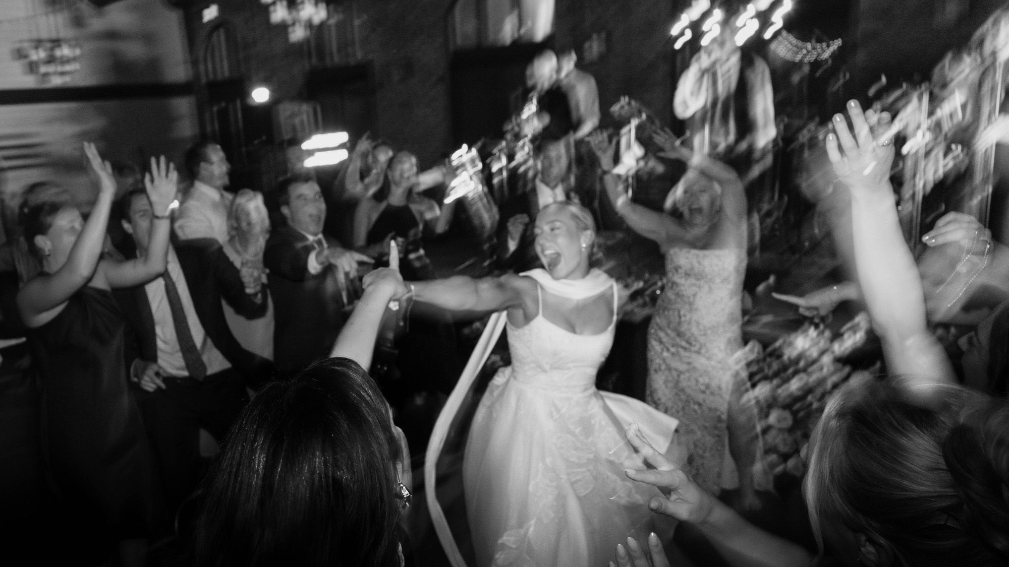 2026-05/Candids from Ceremony and Reception - by Maddie Van _0095.jpg