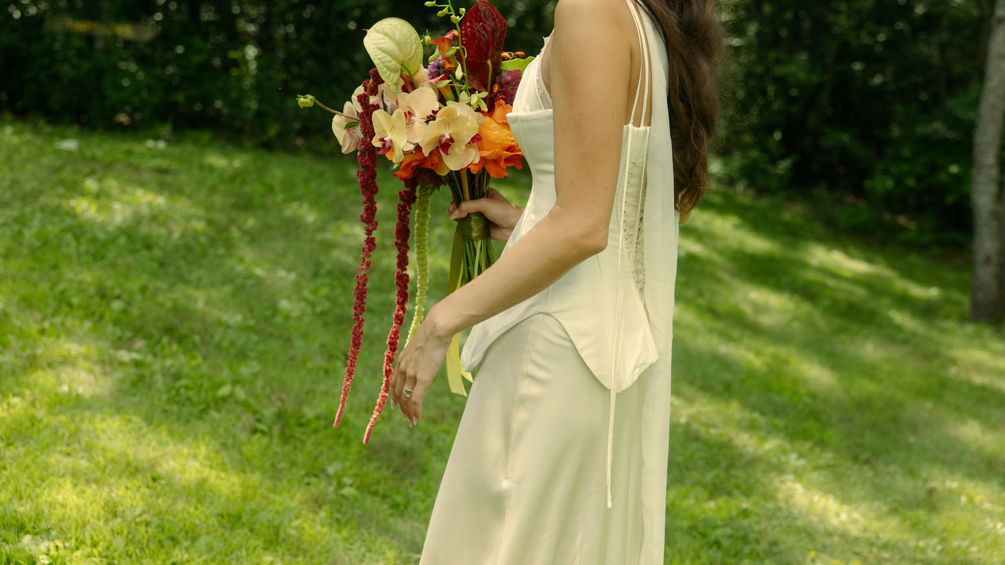 2026-07/0bridalbouquet.jpg