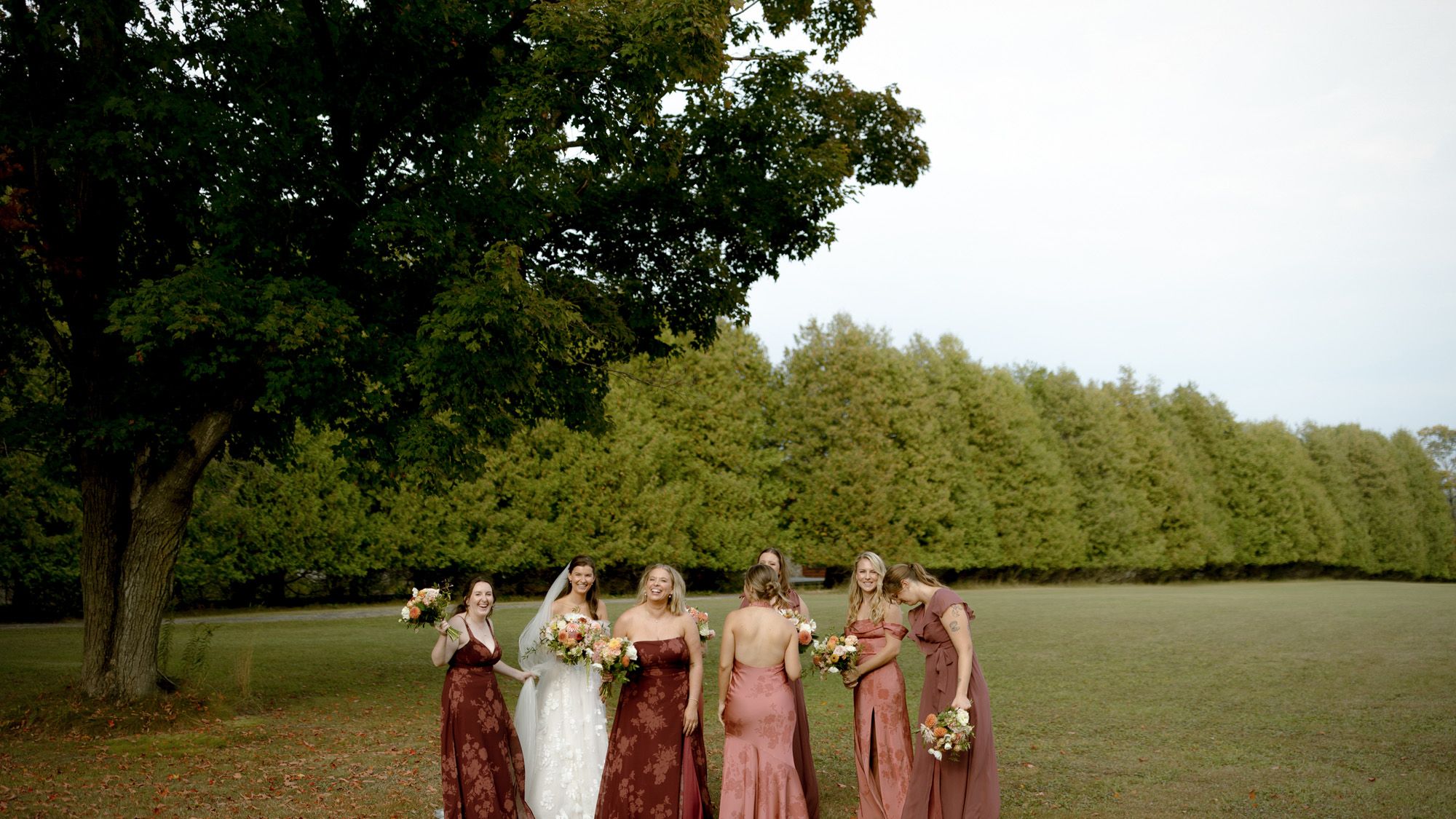 2026-08/Tom & Clare WI Bride19.jpg