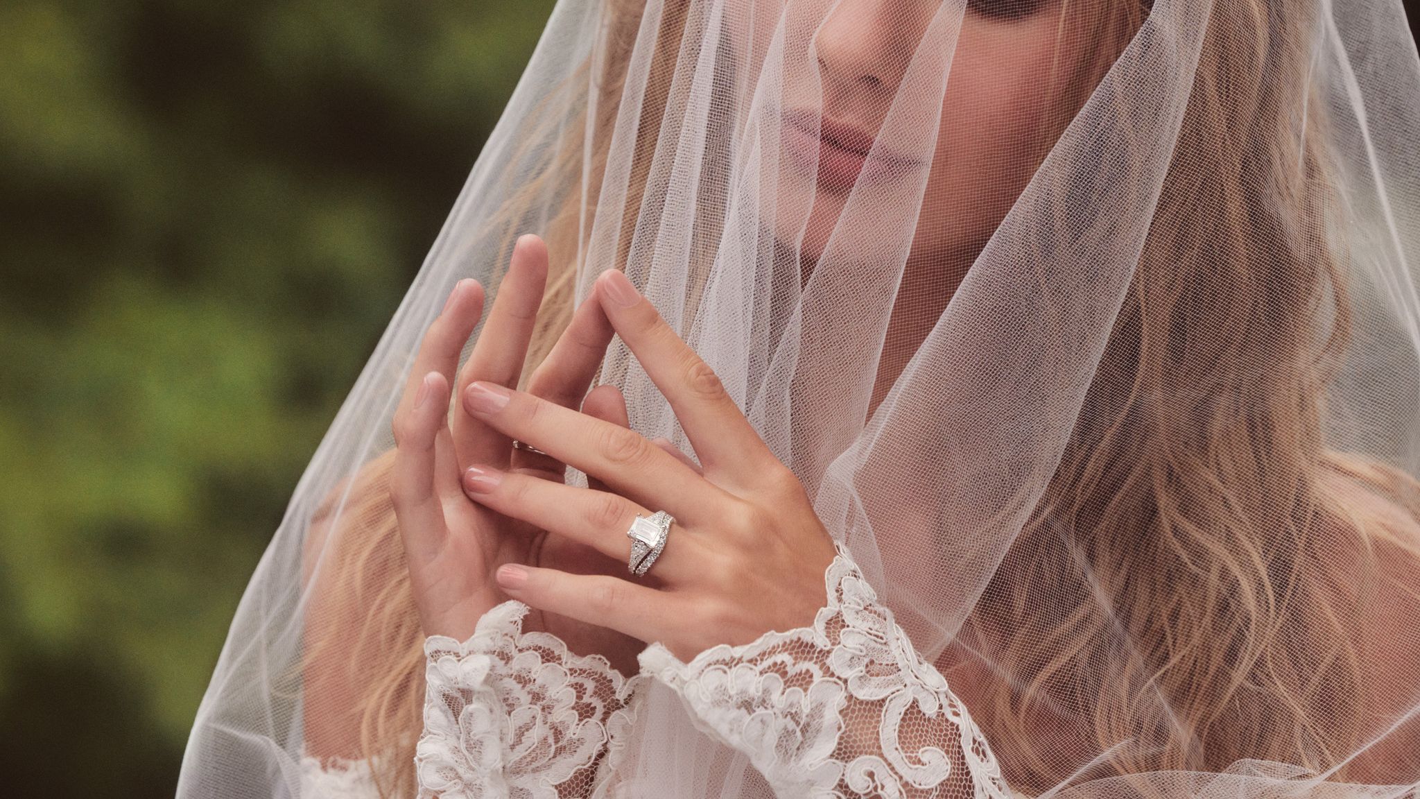 2023-10/SIG_K_FY24_Q4_OF_MLB_LCD_BRIDAL_L2_RG_834871903_522263108-3.jpg