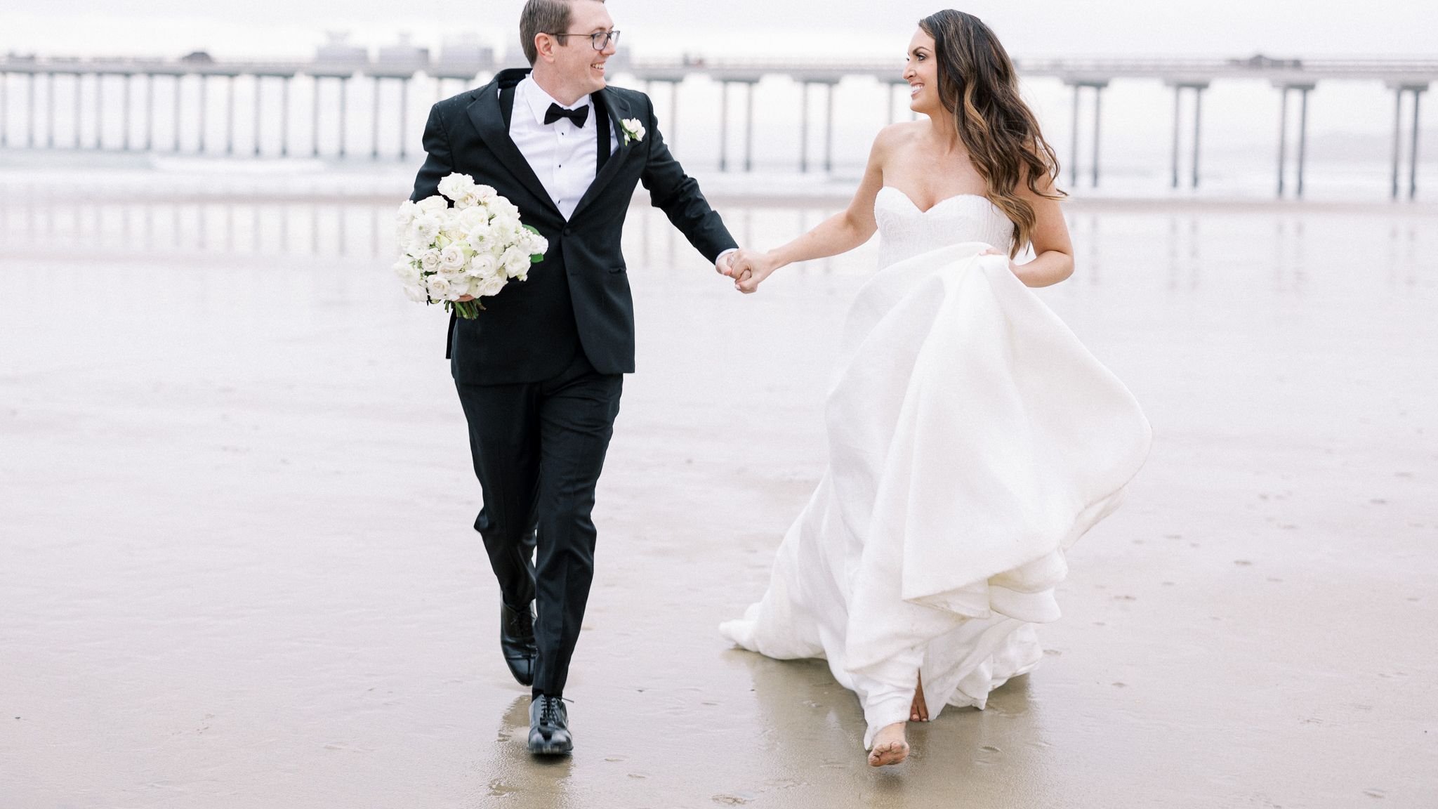 2023-12/ScrippsSeasideForumAllieLindseyPhotographyBride+GroomPortraits(185).jpg