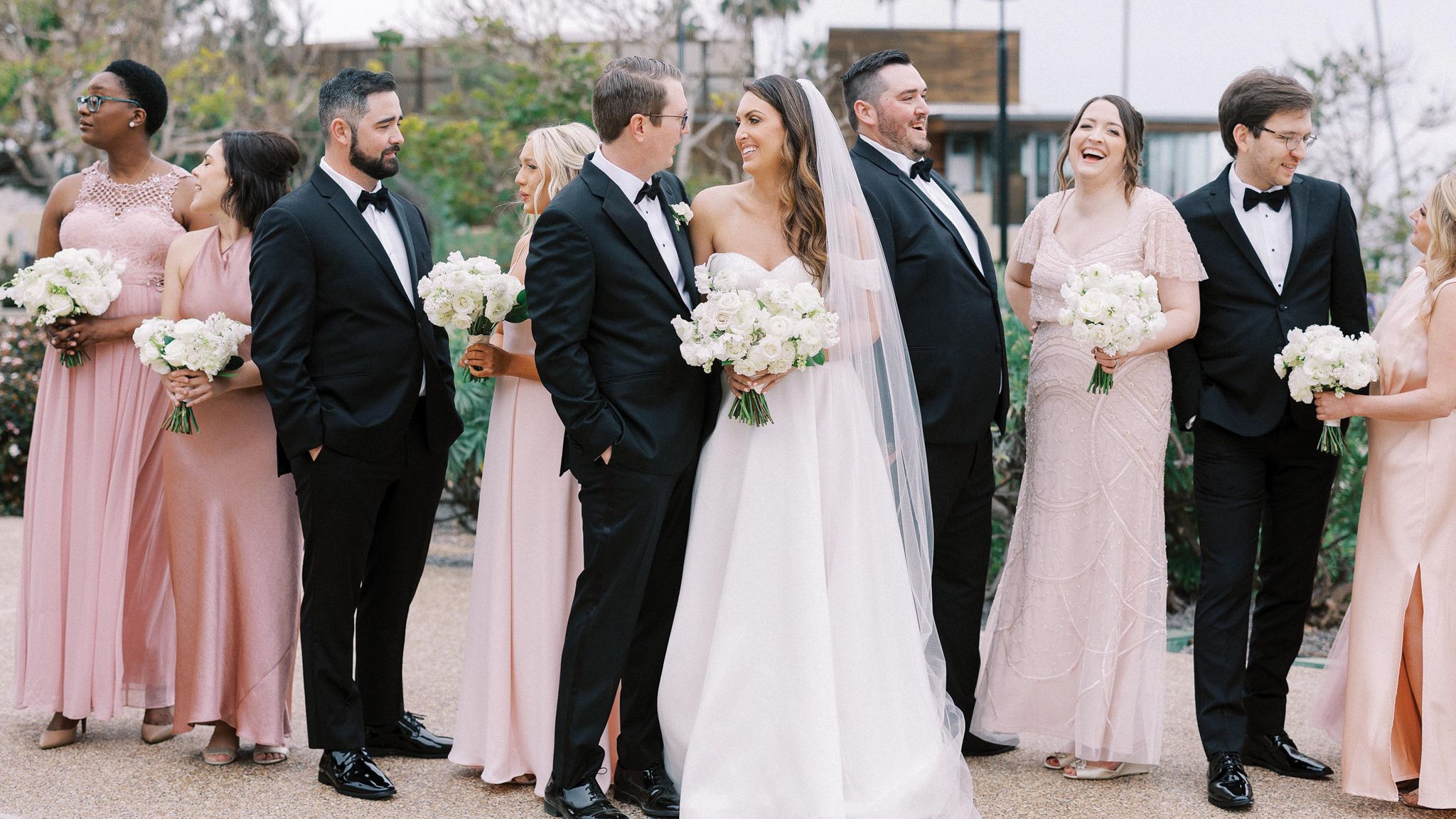 2023-12/ScrippsSeasideForumAllieLindseyPhotographyBridalParty(376).jpg