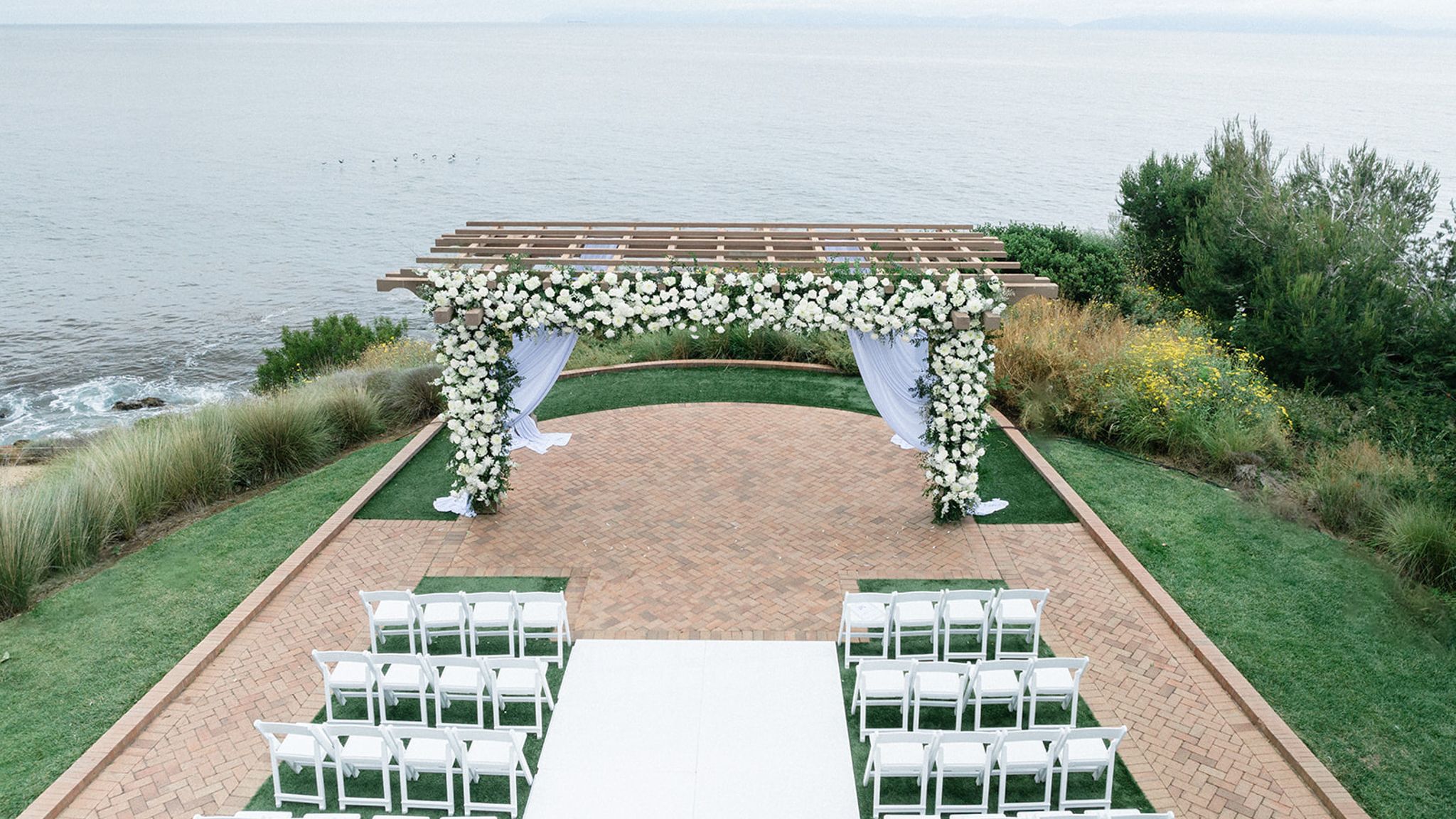2023-12/lbmacofsky-wedding-43.jpg